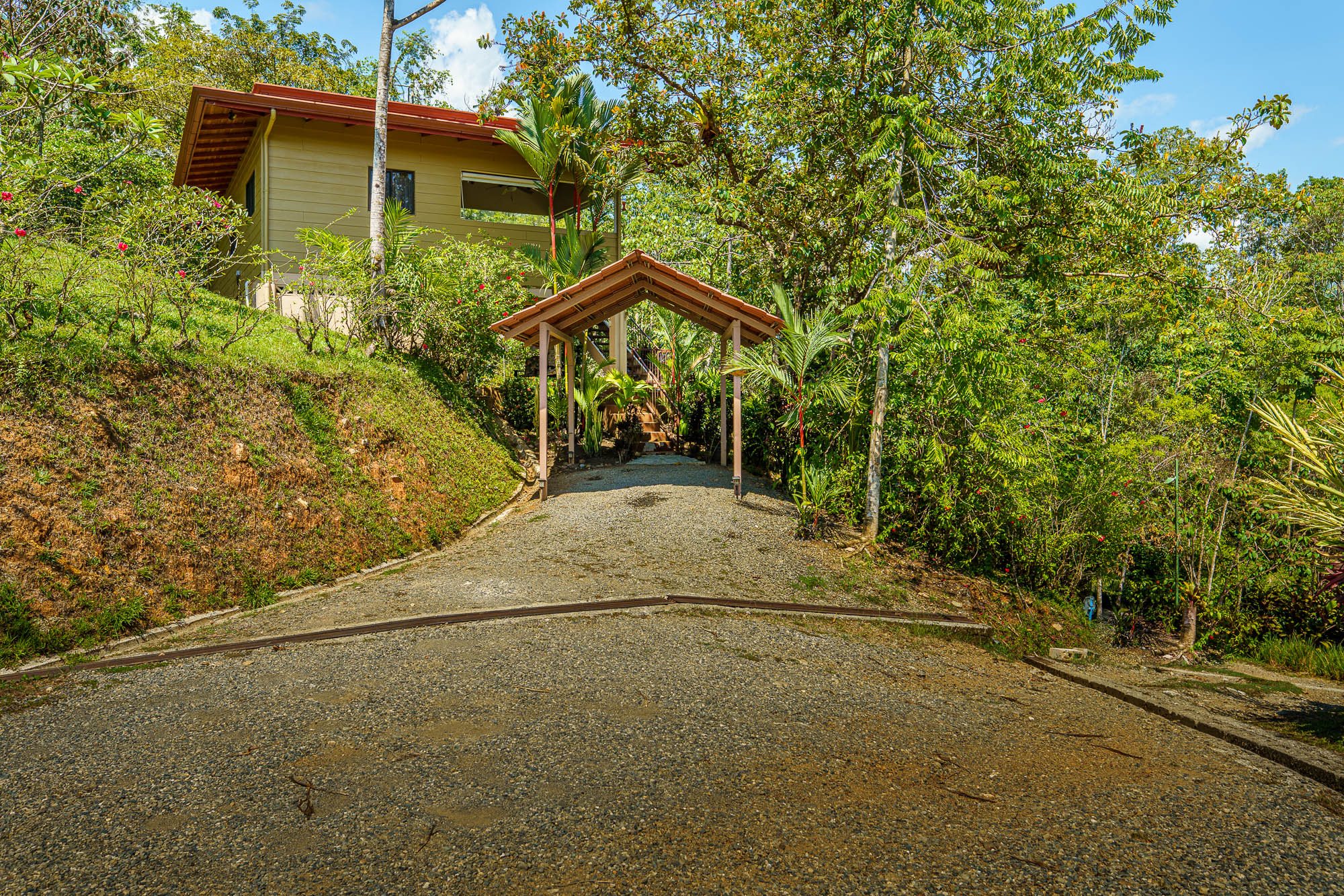 3 bed Single Family Homes For Sale in Ojochal, Puntarenas - thumb 6