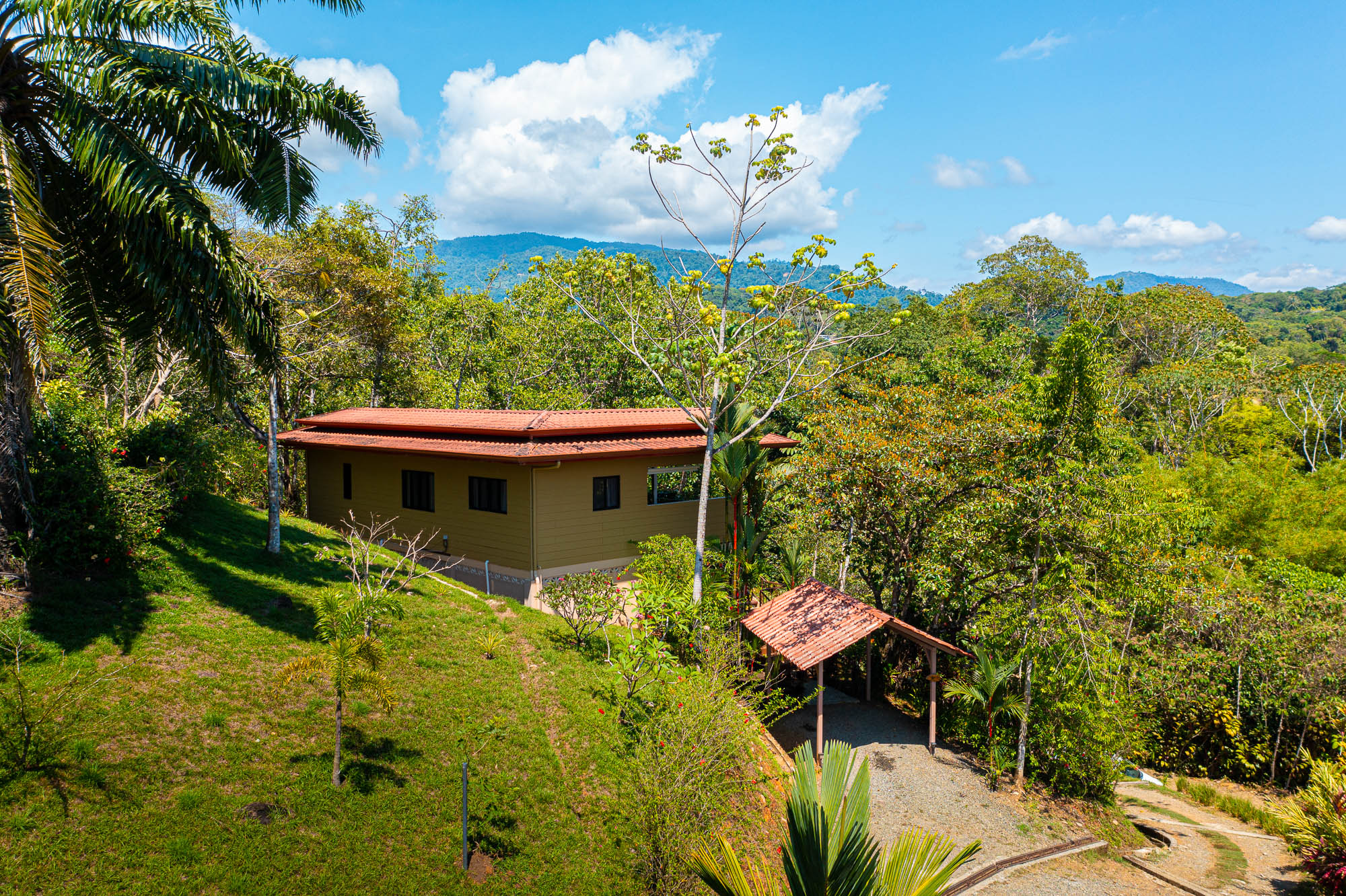 3 bed Single Family Homes For Sale in Ojochal, Puntarenas - thumb 3