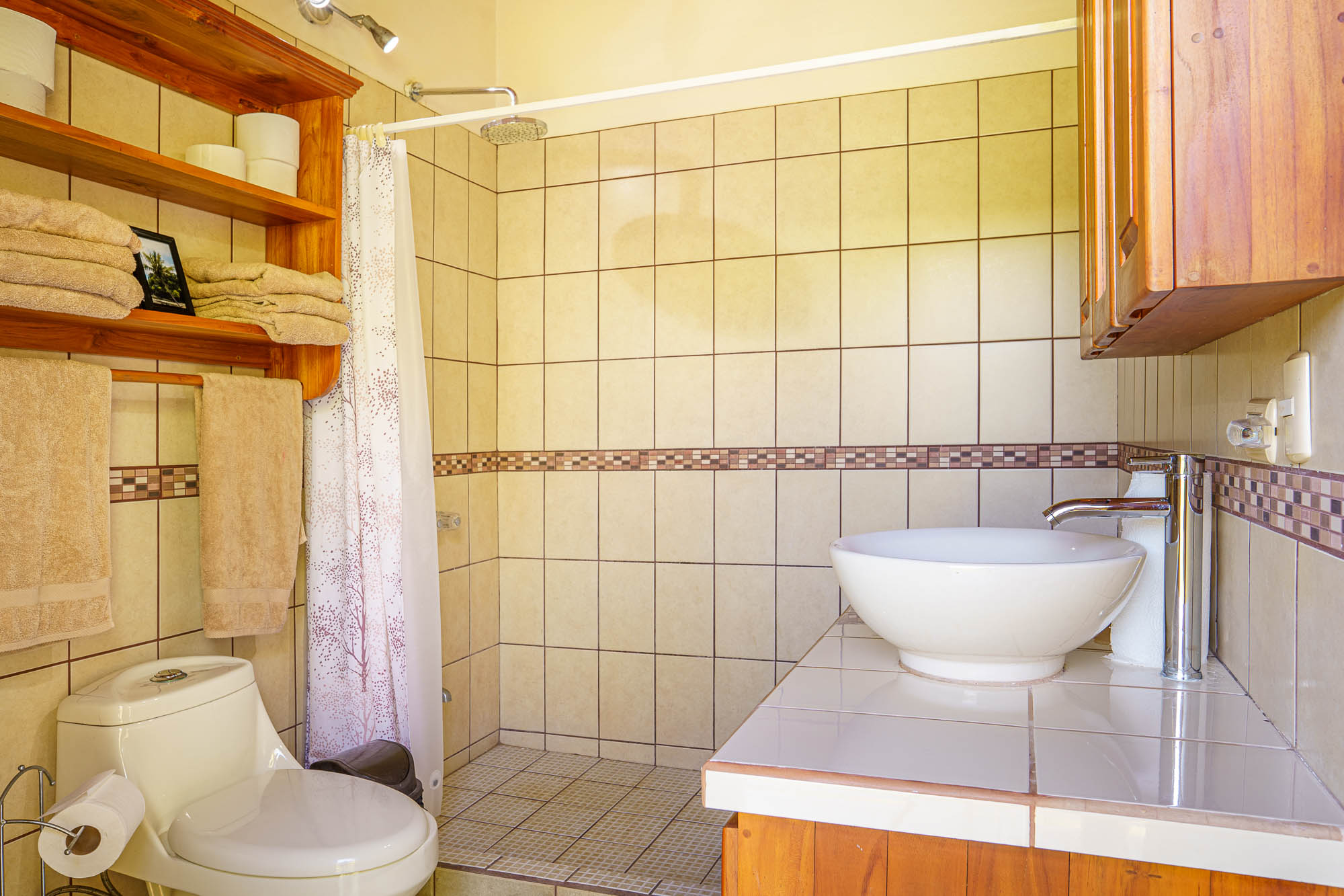 3 bed Single Family Homes For Sale in Ojochal, Puntarenas - thumb 25