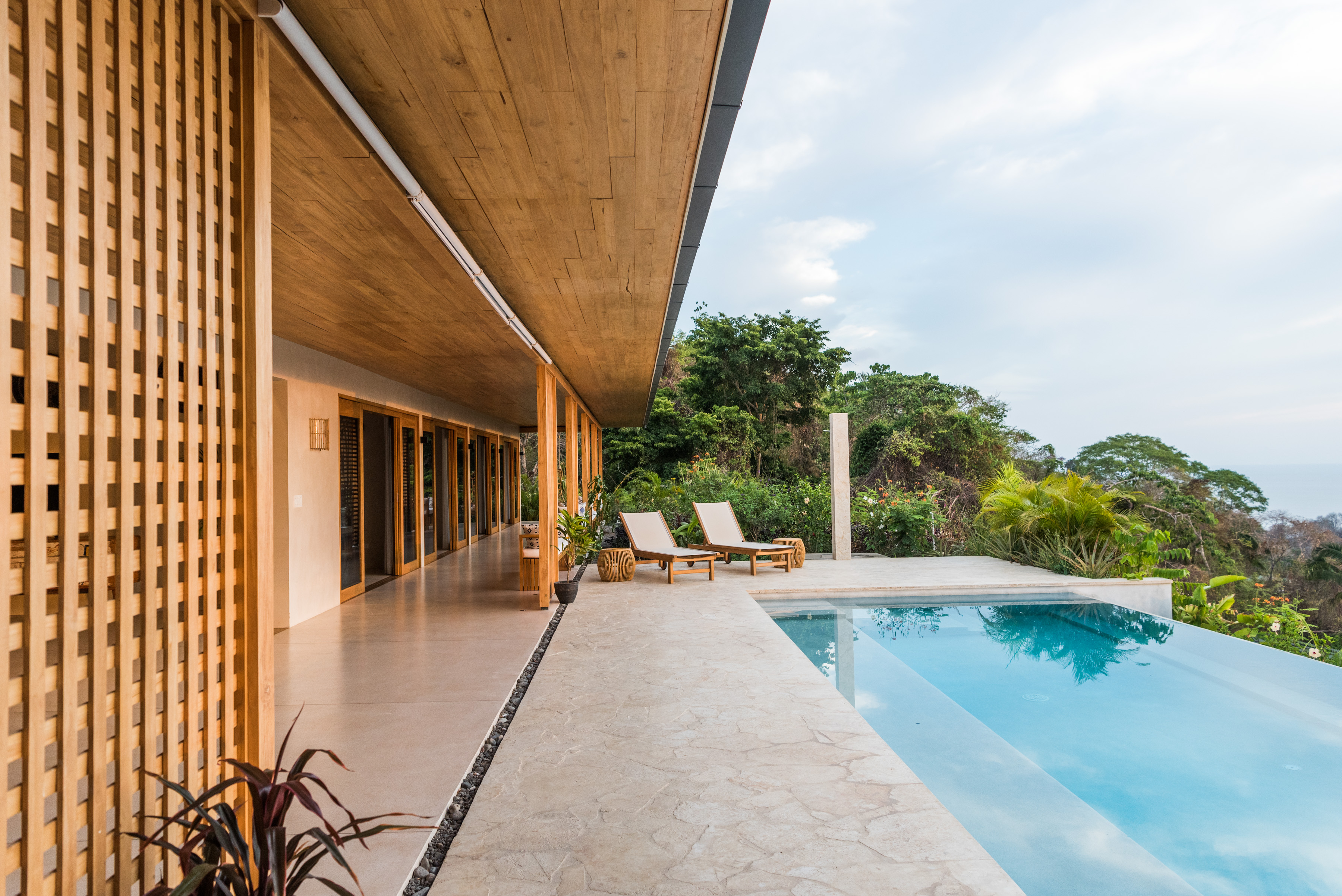 4 bed Single Family Homes For Sale in Santa Teresa, Puntarenas - thumb 12