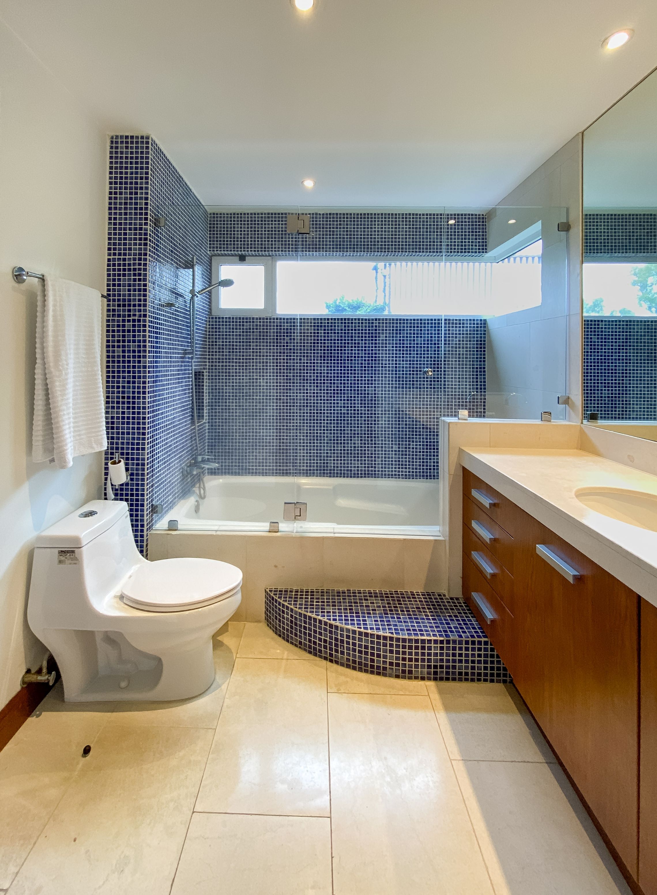 4 bed Single Family Homes For Sale in Escazu, San Jose - thumb 28