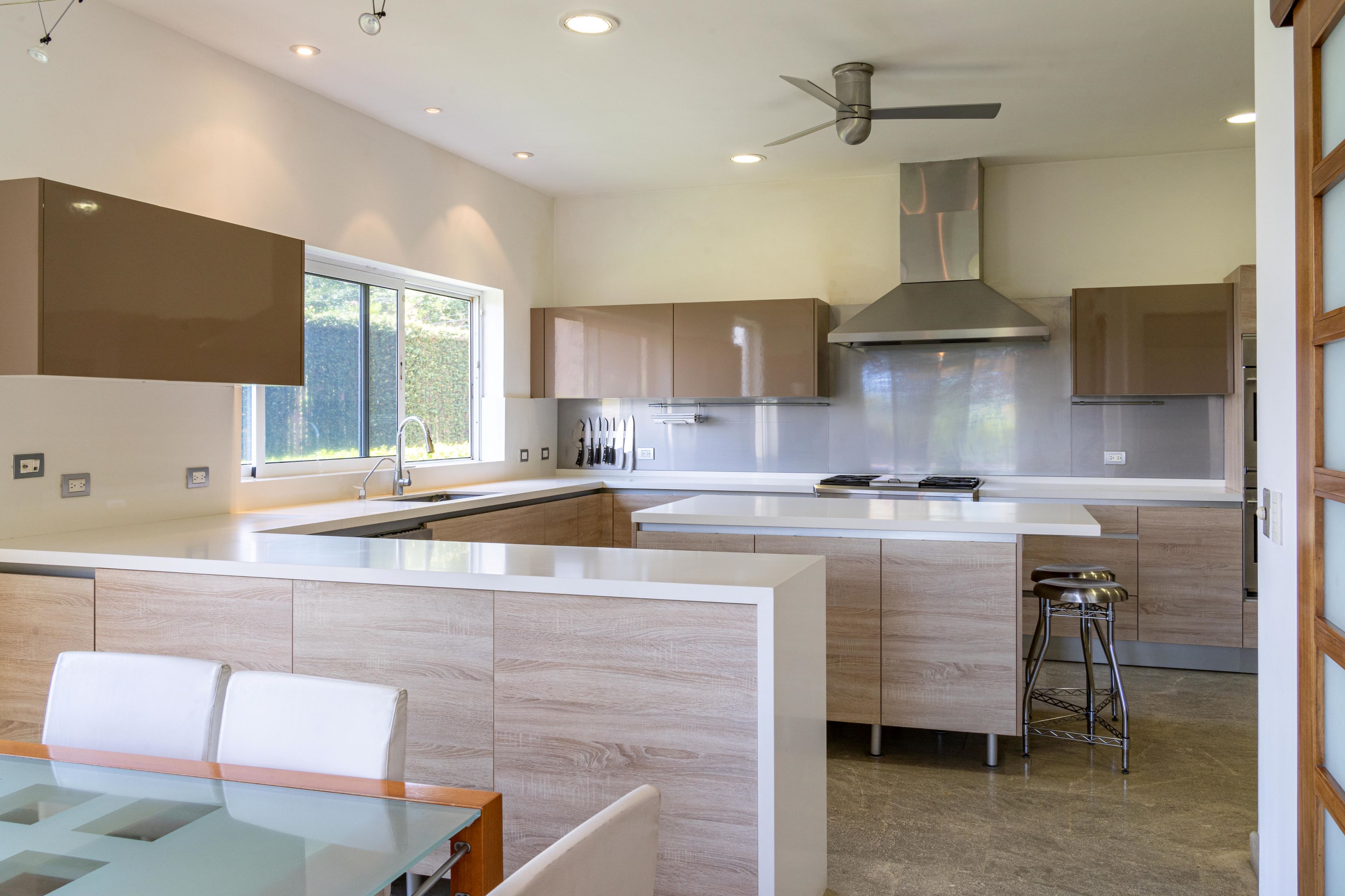 4 bed Single Family Homes For Sale in Escazu, San Jose - thumb 2