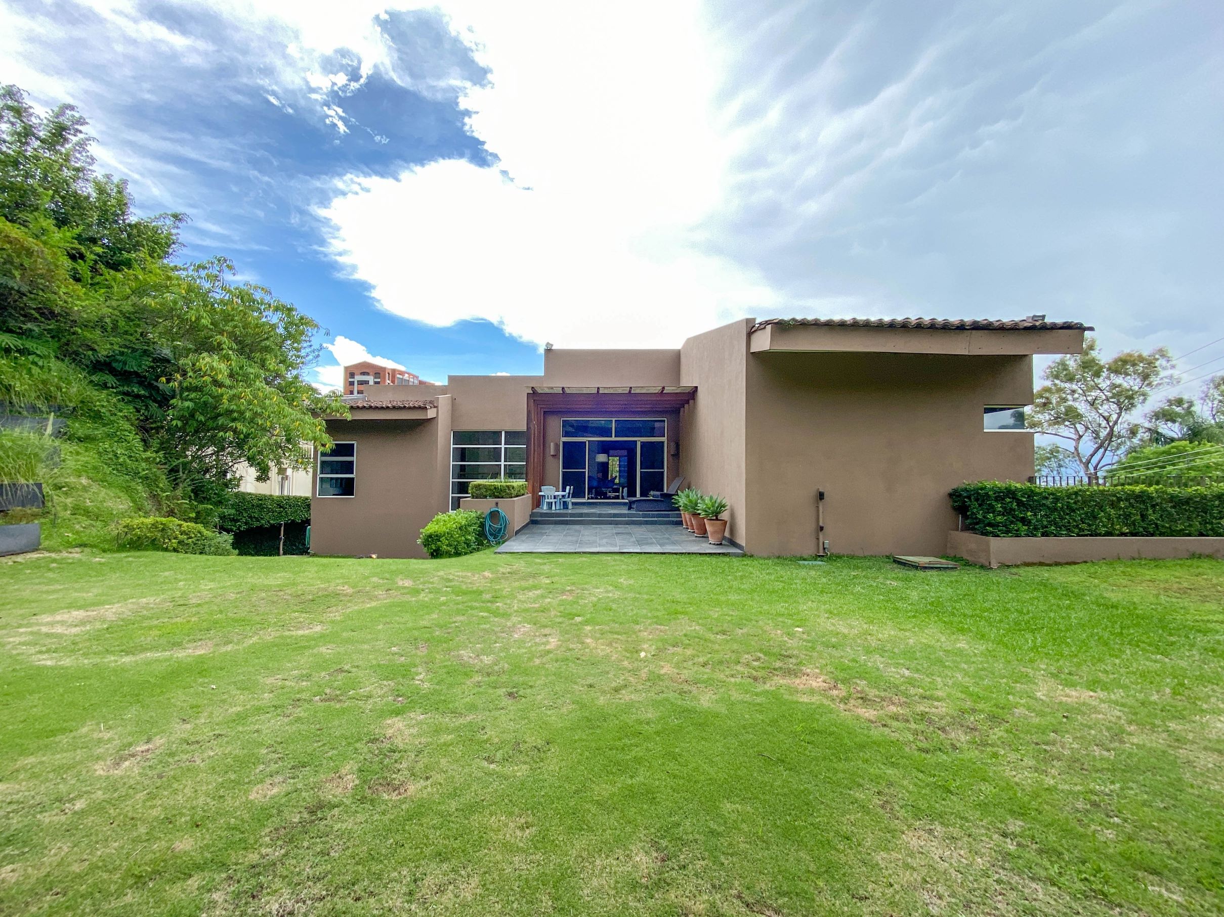 4 bed Single Family Homes For Sale in Escazu, San Jose - thumb 3