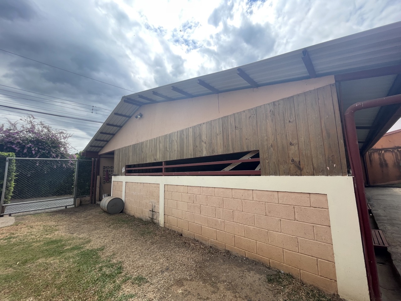 4 bed Single Family Homes For Sale in Ciudad Colon, San Jose - thumb 20