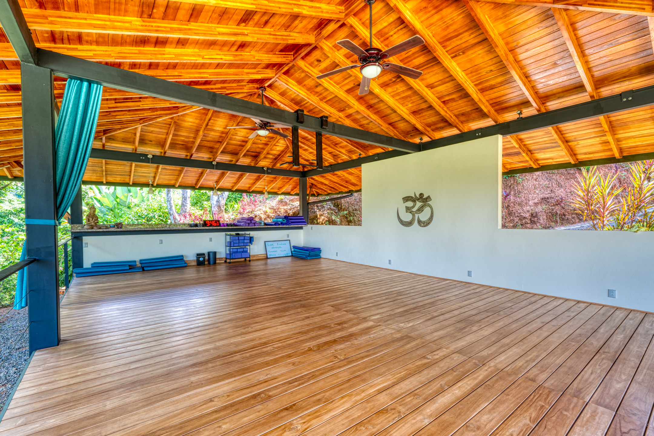 8 bed Hotel / Leisure For Sale in Ojochal, Puntarenas - thumb 9