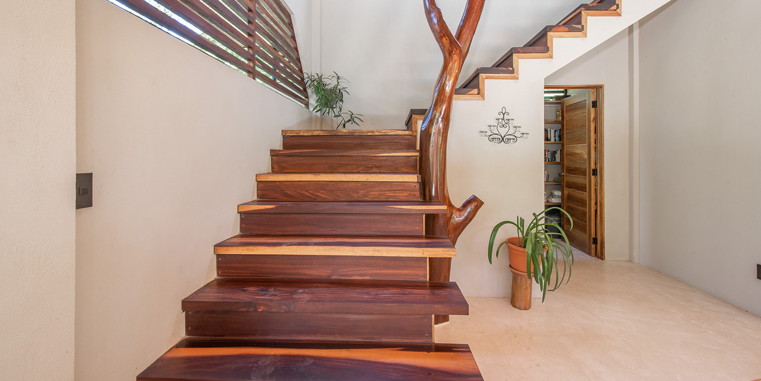 4 bed Single Family Homes For Sale in Santa Teresa, Puntarenas - thumb 3