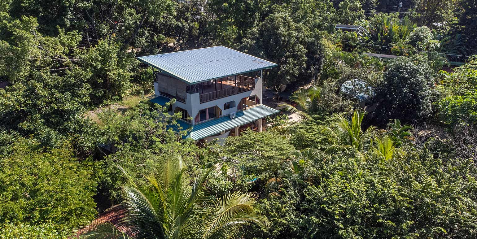 4 bed Single Family Homes For Sale in Santa Teresa, Puntarenas - thumb 2