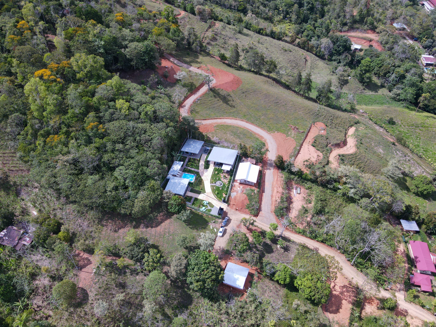 5 bed Single Family Homes For Sale in San Isidro de El General, San Jose - thumb 5