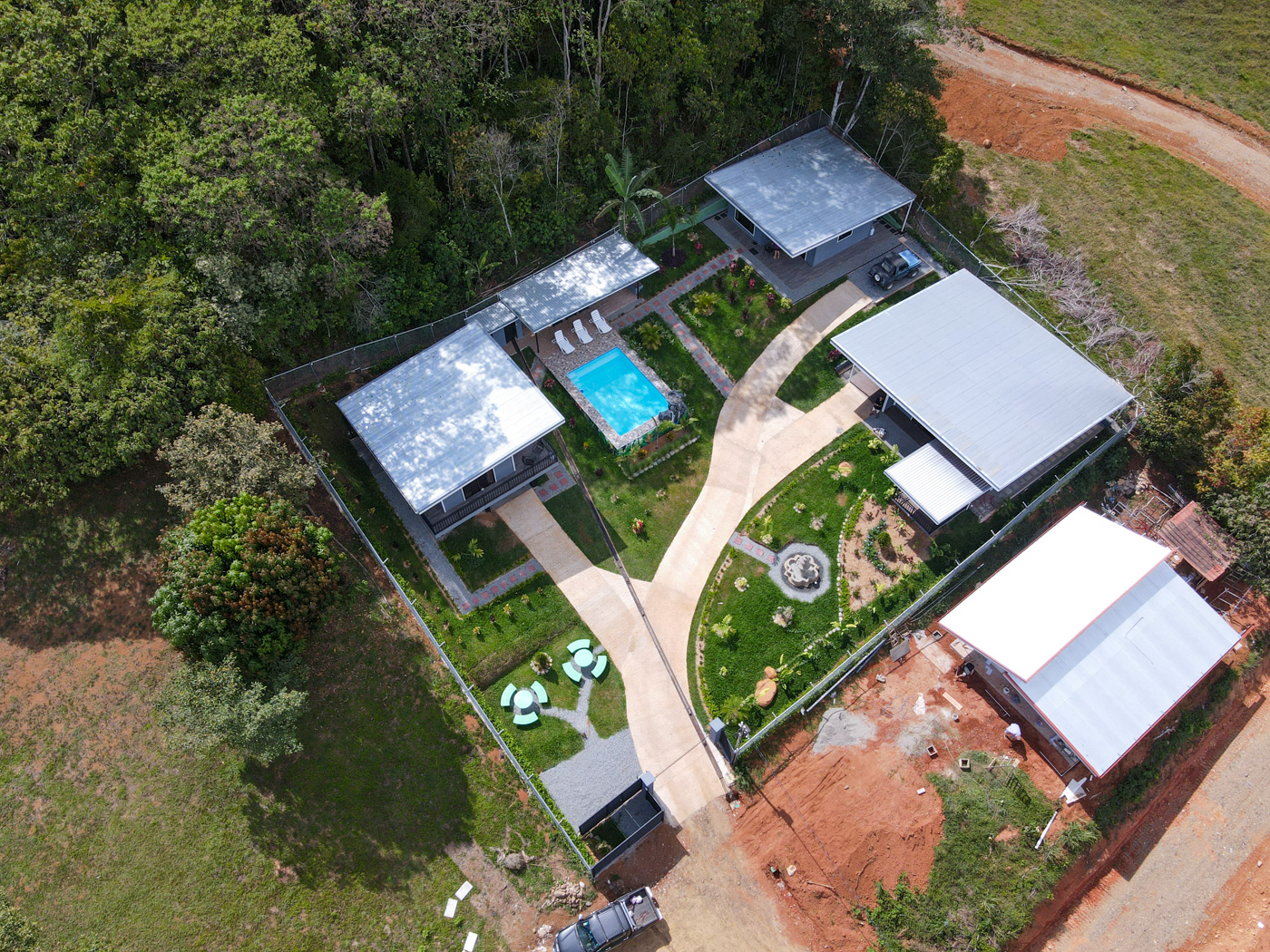 5 bed Single Family Homes For Sale in San Isidro de El General, San Jose - thumb 3