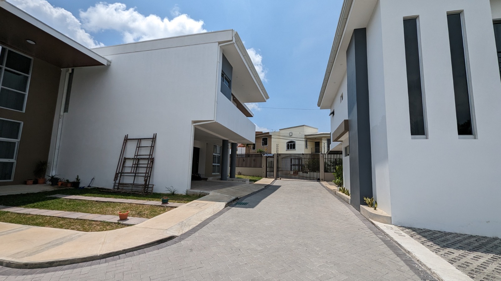 4 bed Condo For Rent in Escazu, San Jose - thumb 17