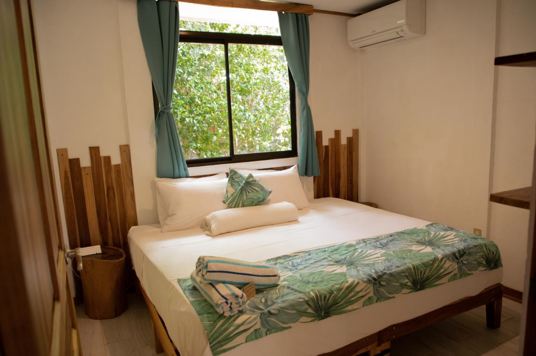 16 bed Hotel / Leisure For Sale in Avellanas, Guanacaste - thumb 7