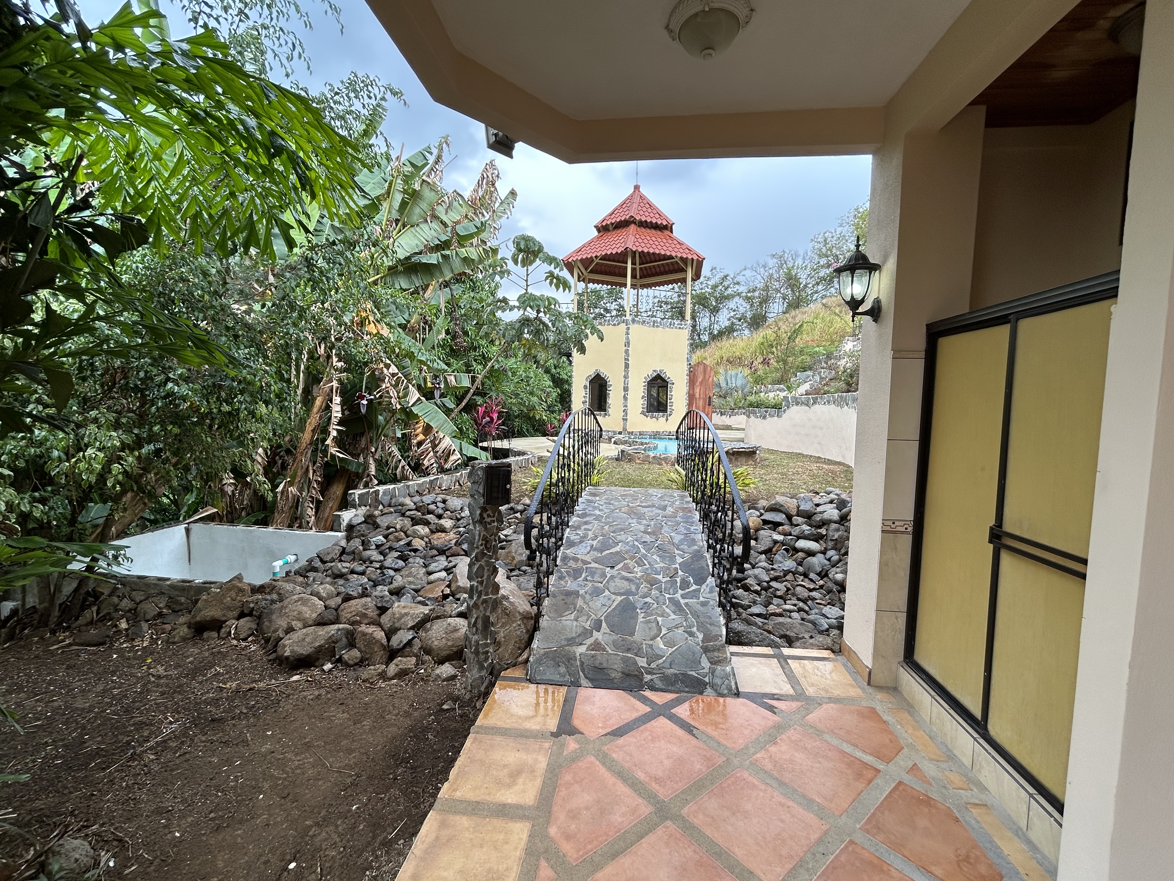 4 bed Single Family Homes For Sale in Atenas, Alajuela - thumb 28