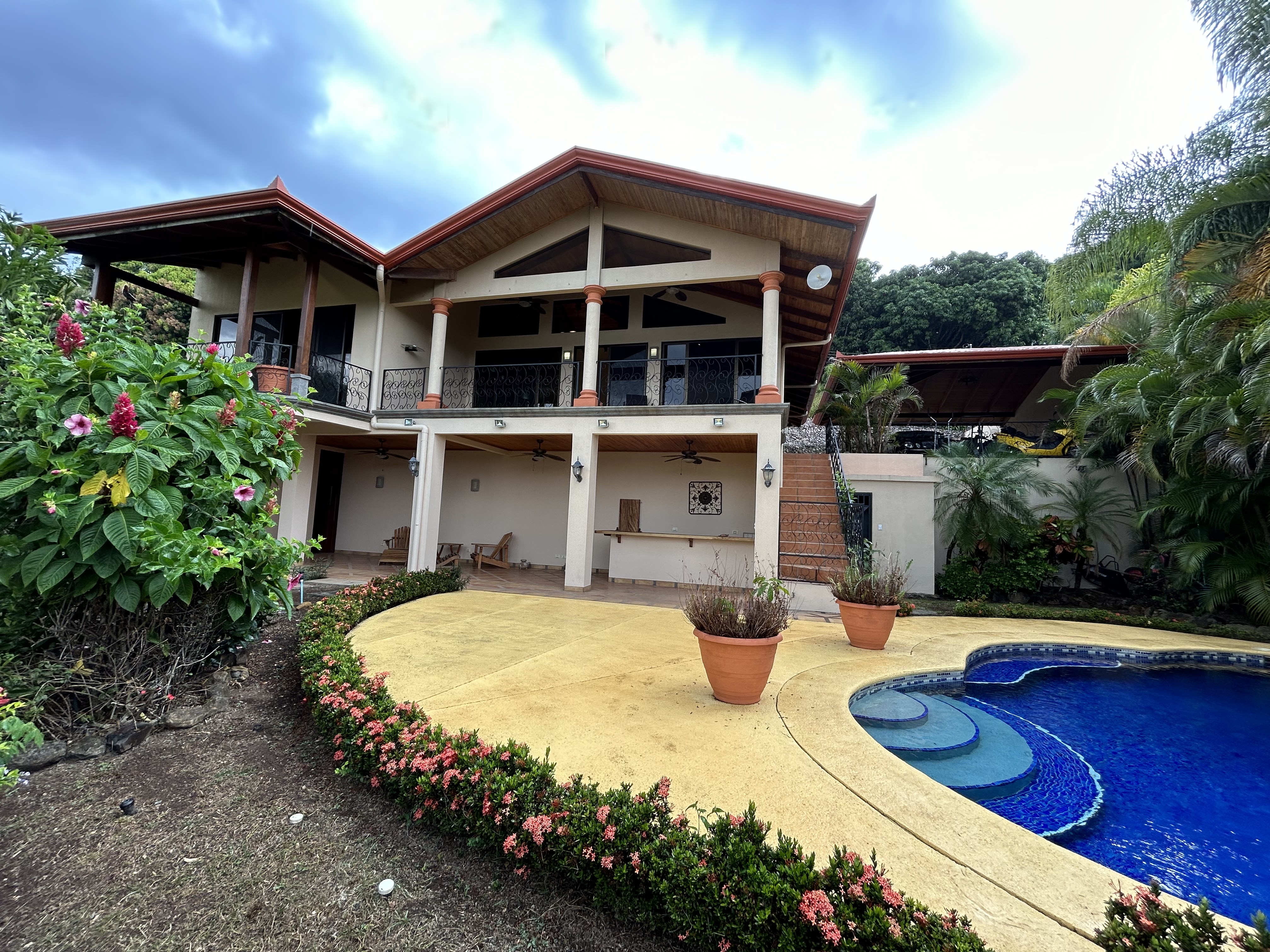 4 bed Single Family Homes For Sale in Atenas, Alajuela - thumb 1