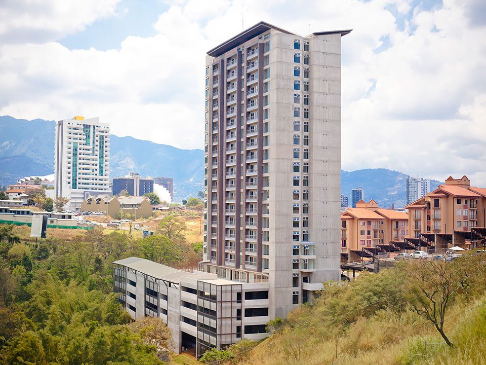 2 bed Condo For Sale in Uruca, San Jose - thumb 1