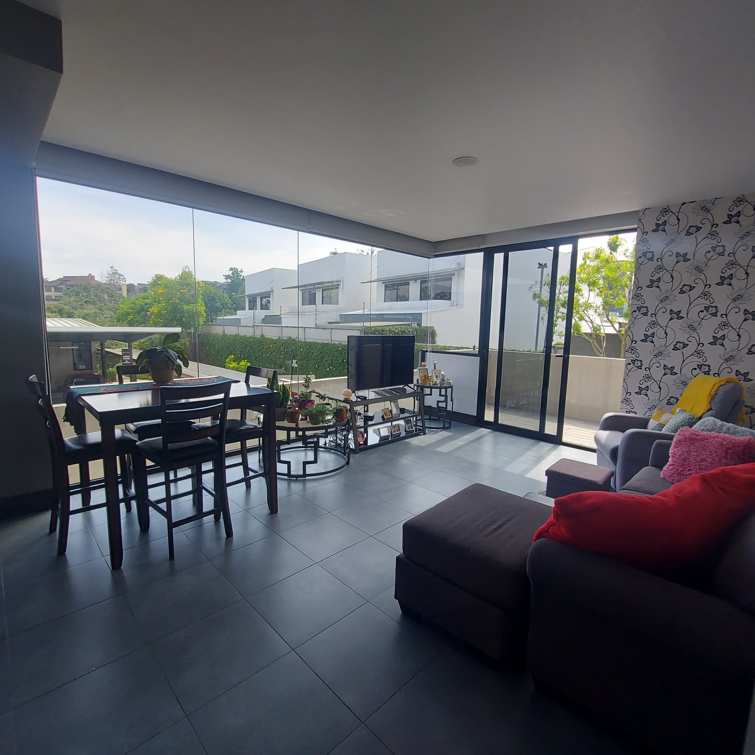 2 bed Condo For Sale in Granadilla, San Jose - thumb 2