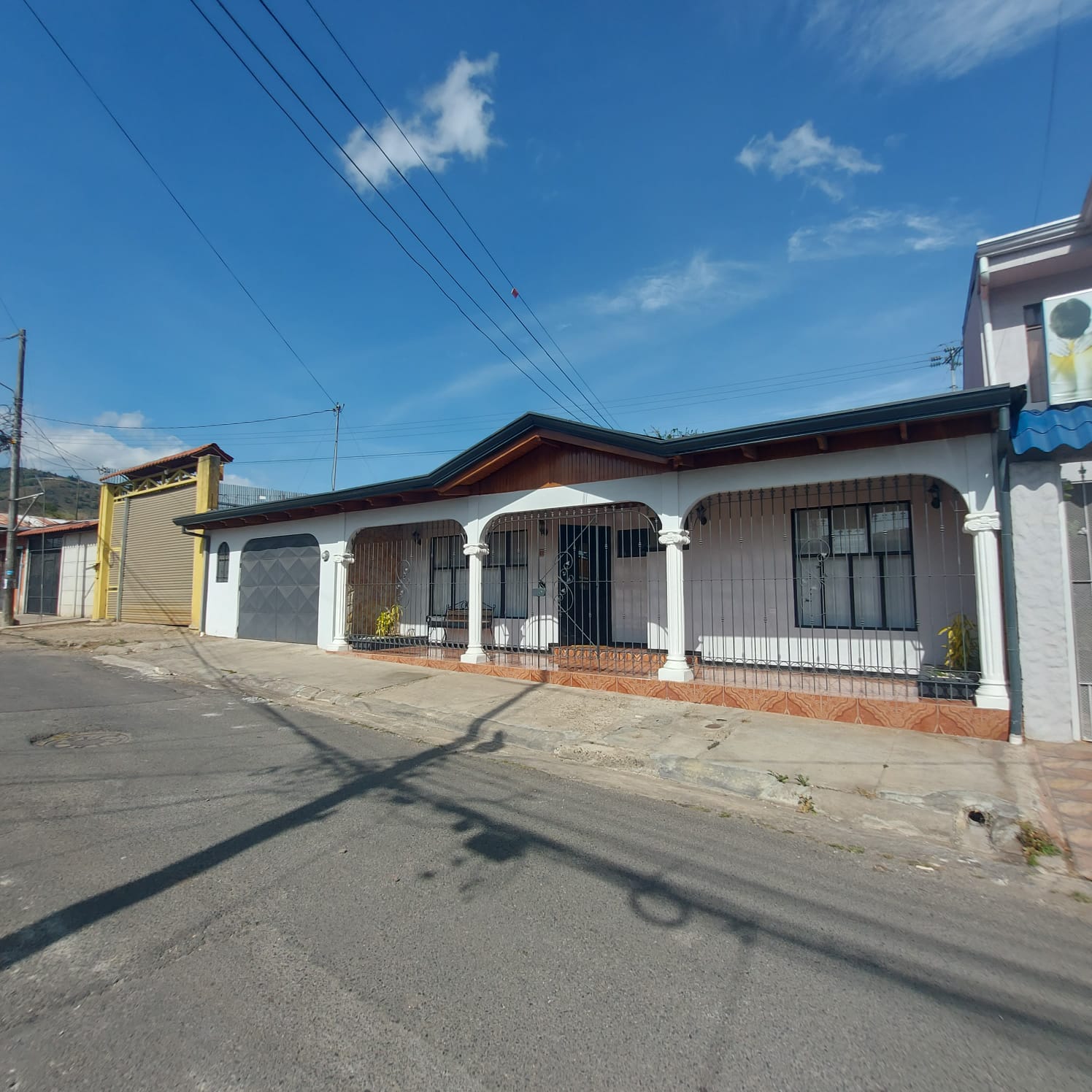 3 bed Single Family Homes For Sale in Occidental, Cartago - thumb 1