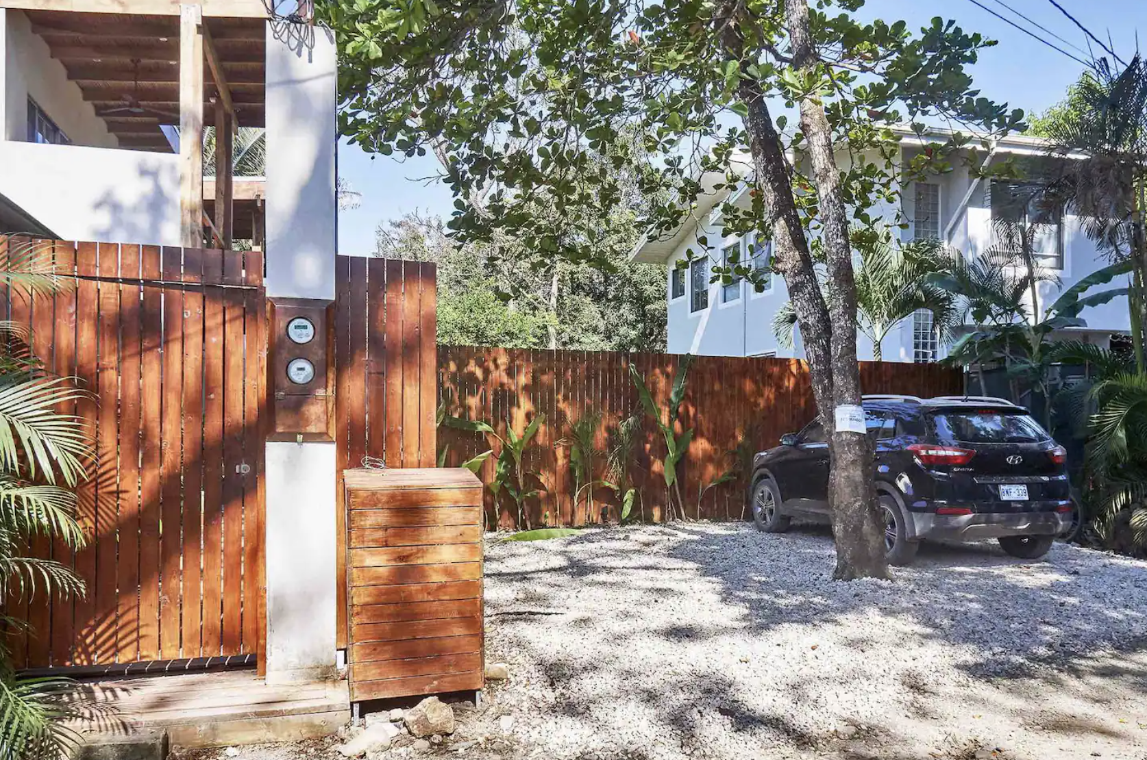 4 bed Single Family Homes For Sale in Santa Teresa, Puntarenas - thumb 27