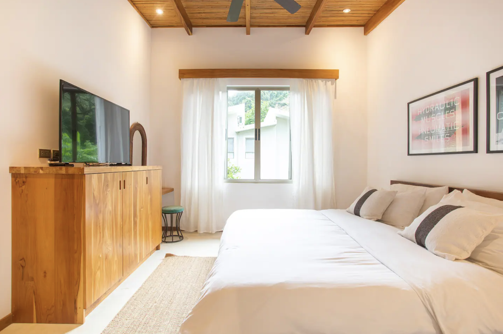 4 bed Single Family Homes For Sale in Santa Teresa, Puntarenas - thumb 13