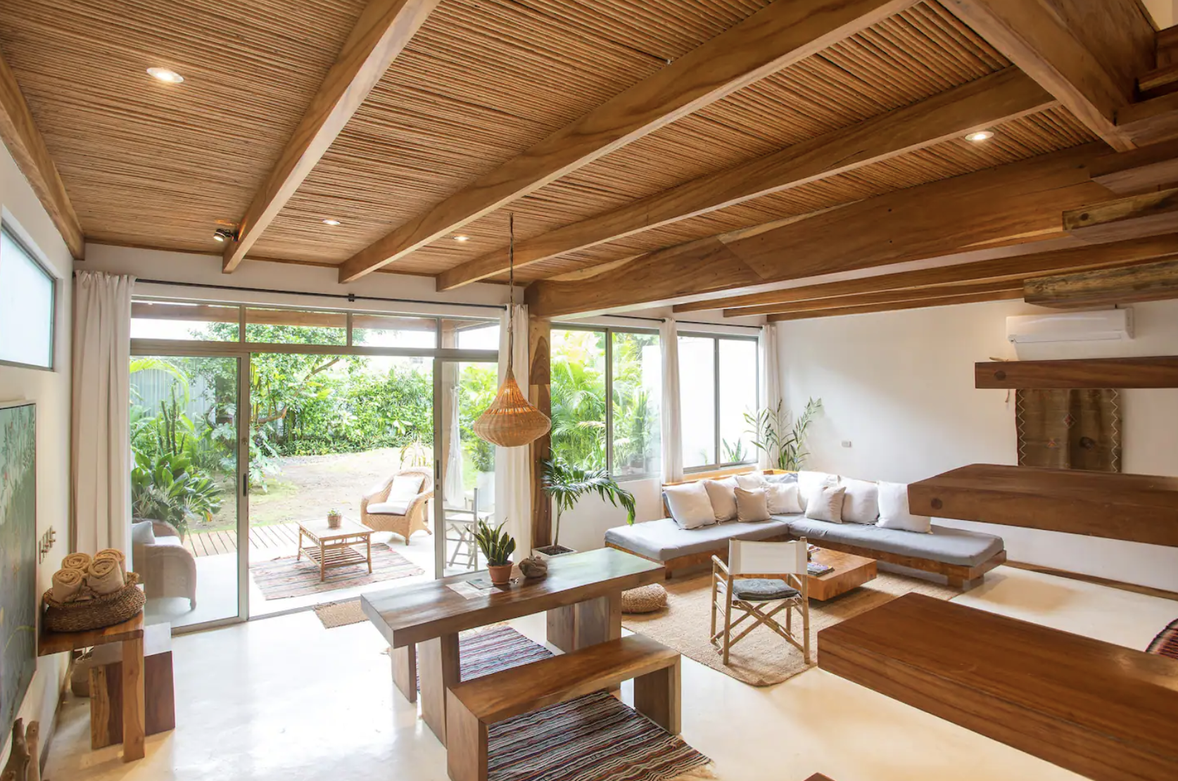 4 bed Single Family Homes For Sale in Santa Teresa, Puntarenas - thumb 6