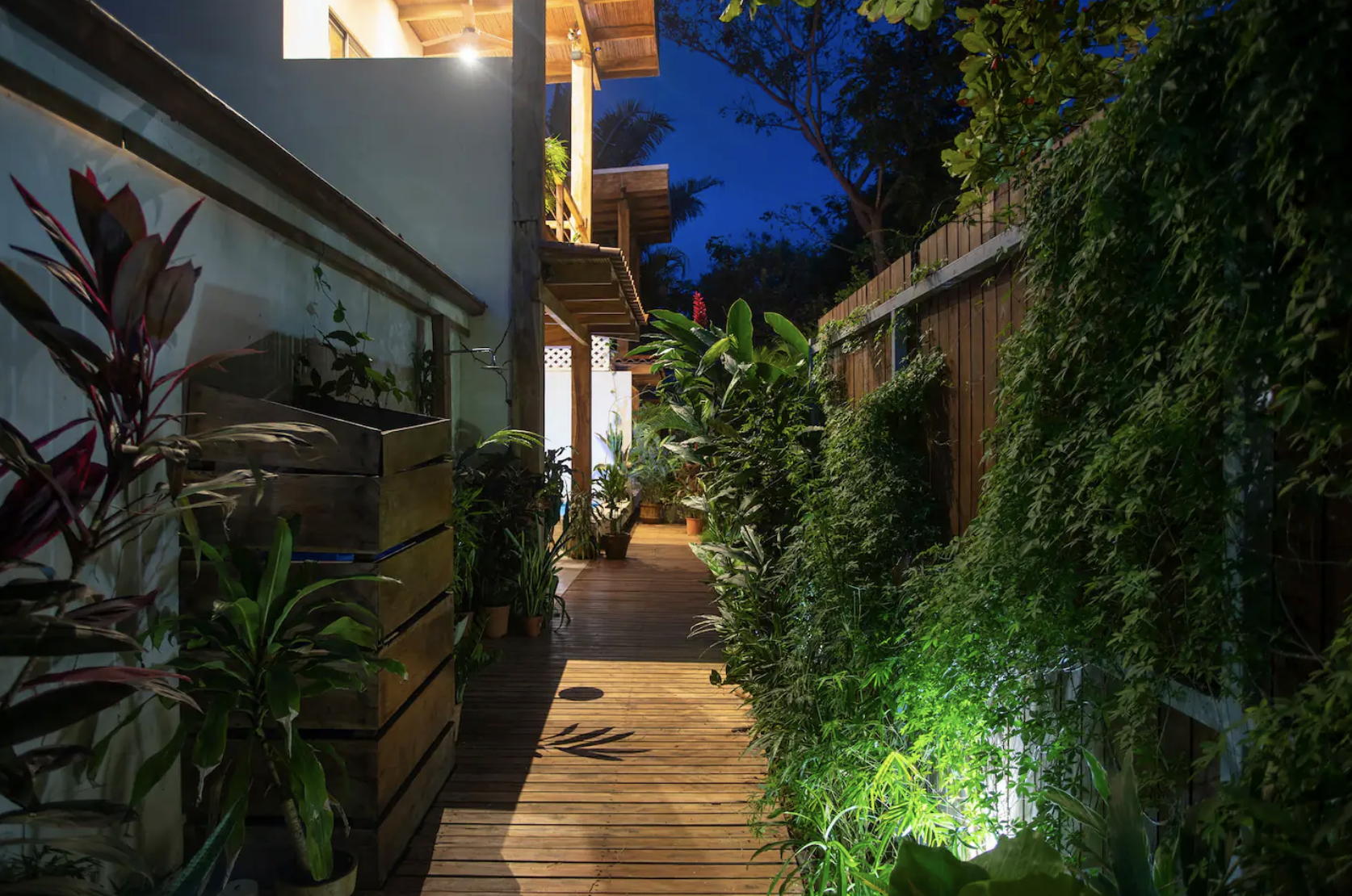 4 bed Single Family Homes For Sale in Santa Teresa, Puntarenas - thumb 3