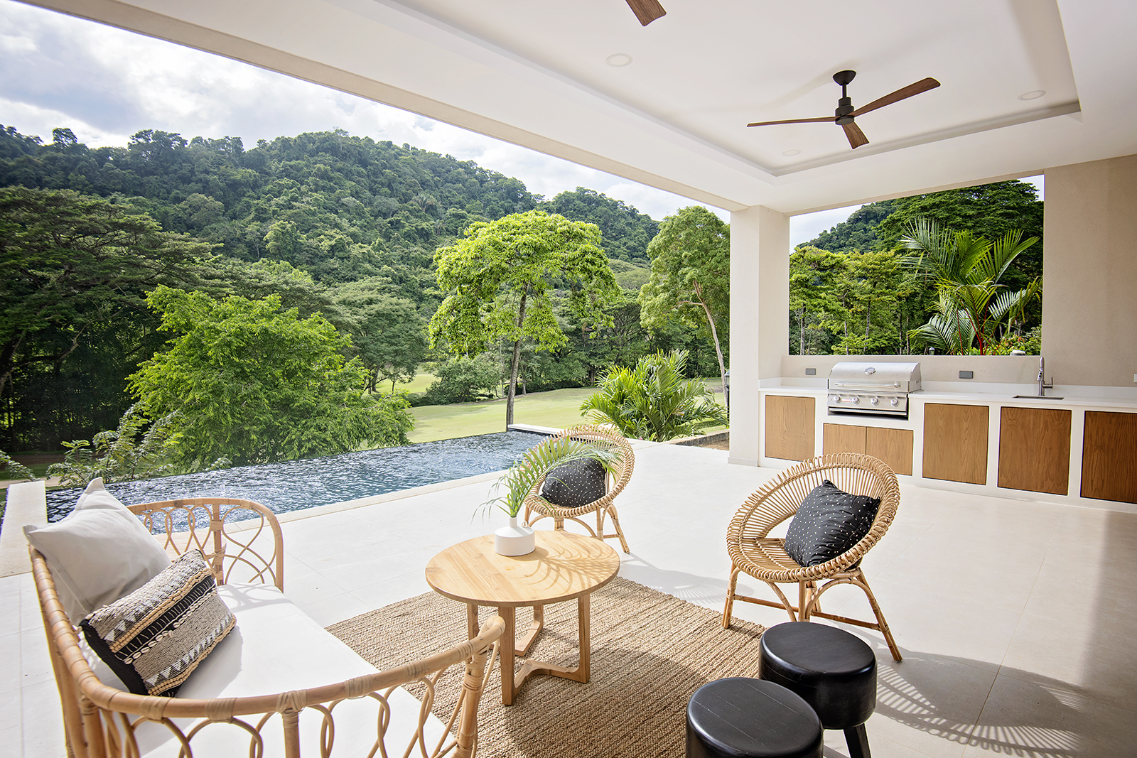 4 bed Single Family Homes For Sale in Herradura, Puntarenas - thumb 28