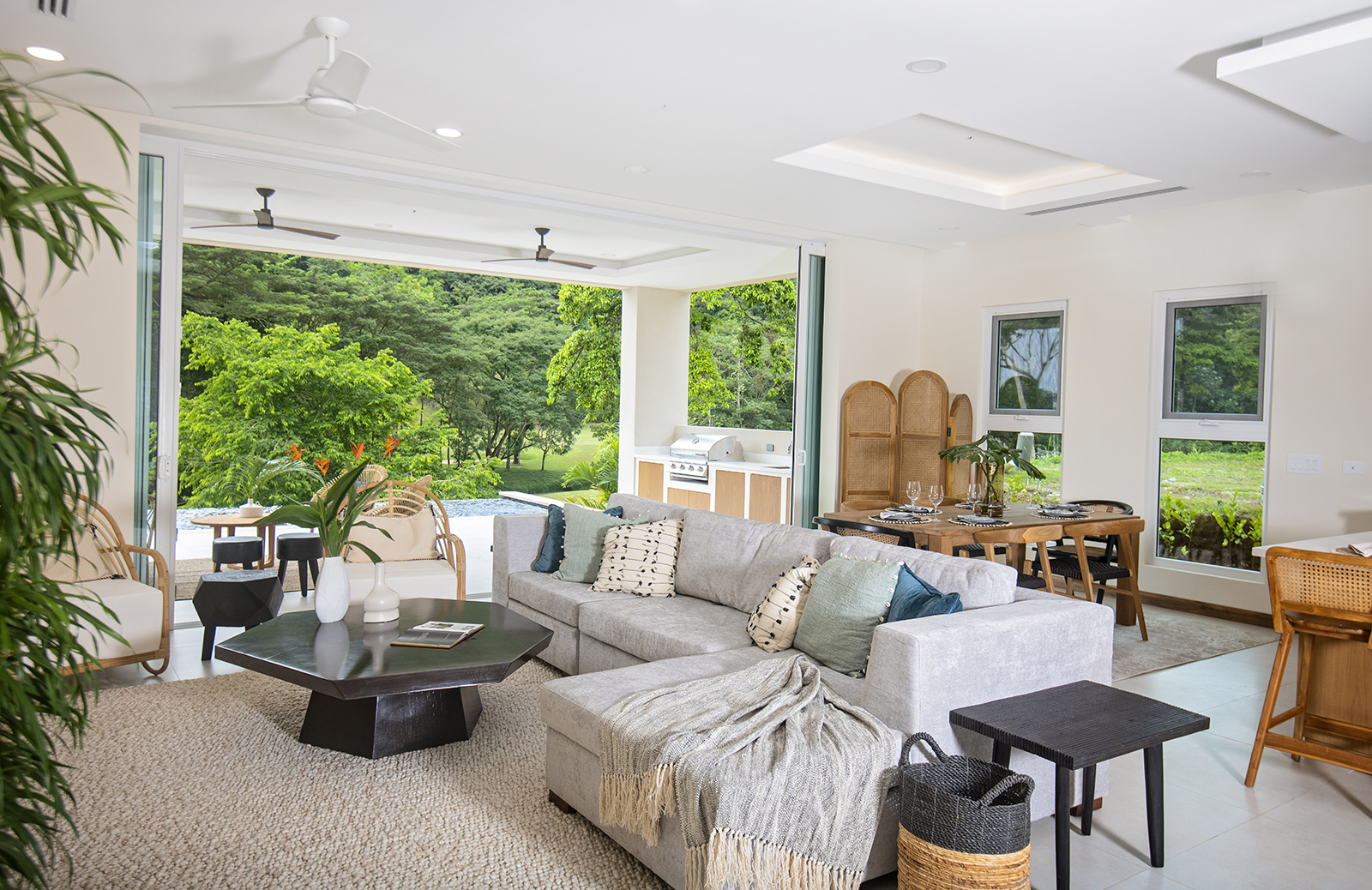 4 bed Single Family Homes For Sale in Herradura, Puntarenas - thumb 22