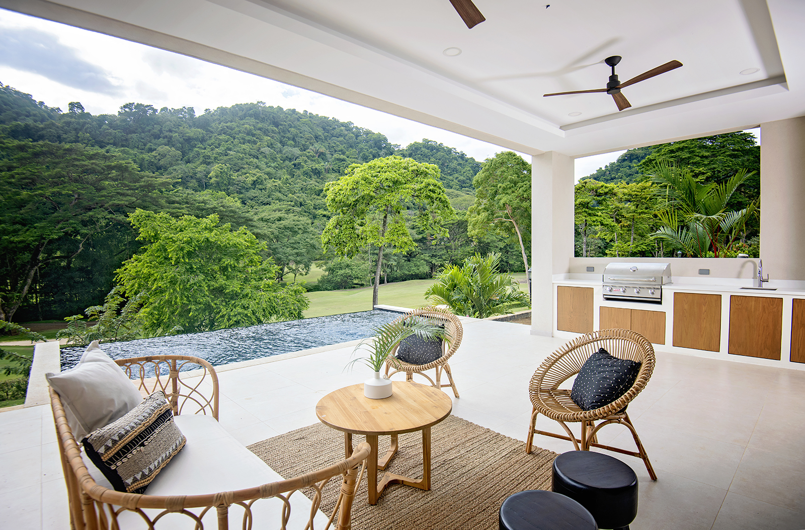 4 bed Single Family Homes For Sale in Herradura, Puntarenas - thumb 26