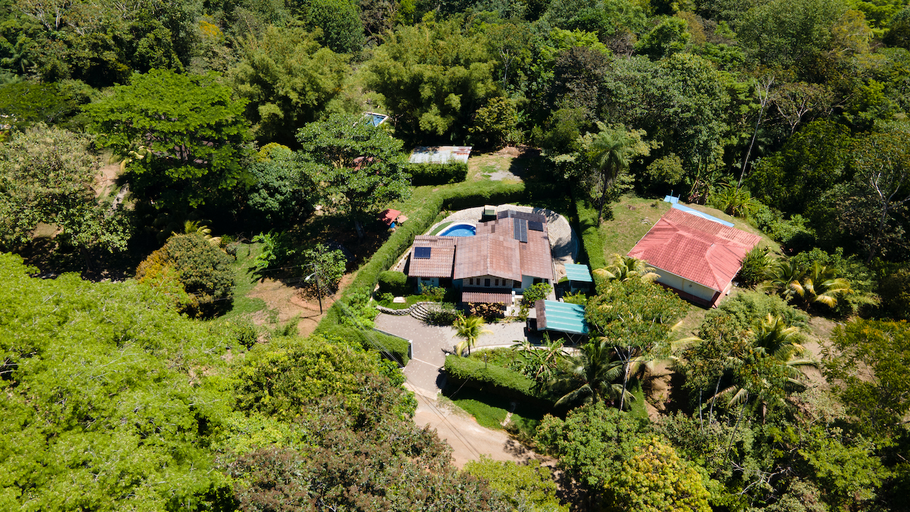 3 bed Single Family Homes For Sale in Ojochal, Puntarenas - thumb 6