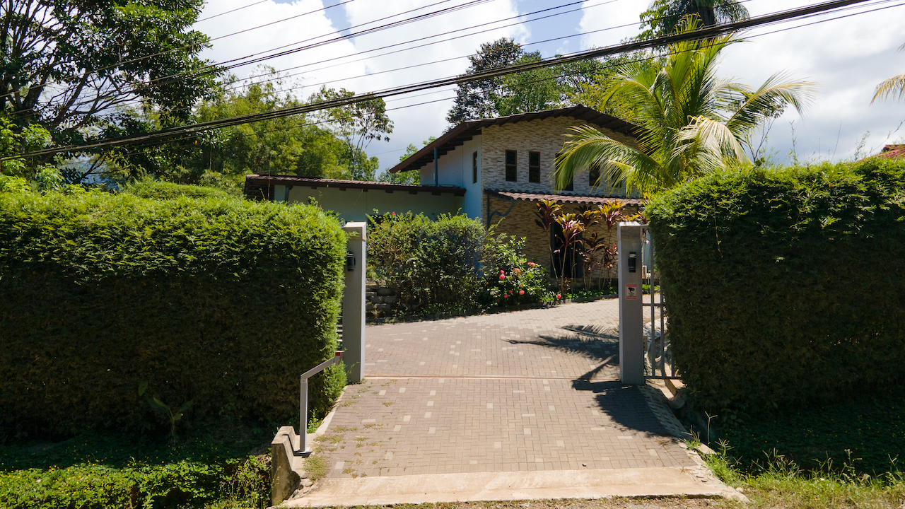 3 bed Single Family Homes For Sale in Ojochal, Puntarenas - thumb 7