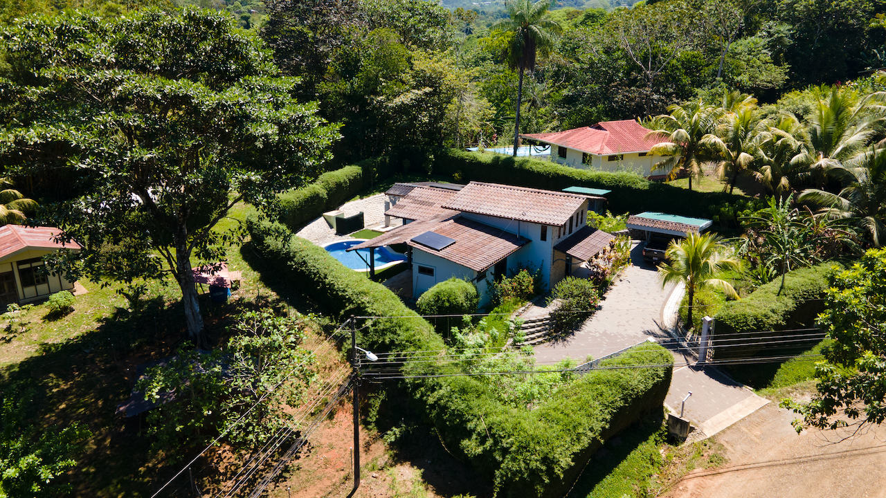 3 bed Single Family Homes For Sale in Ojochal, Puntarenas - thumb 4