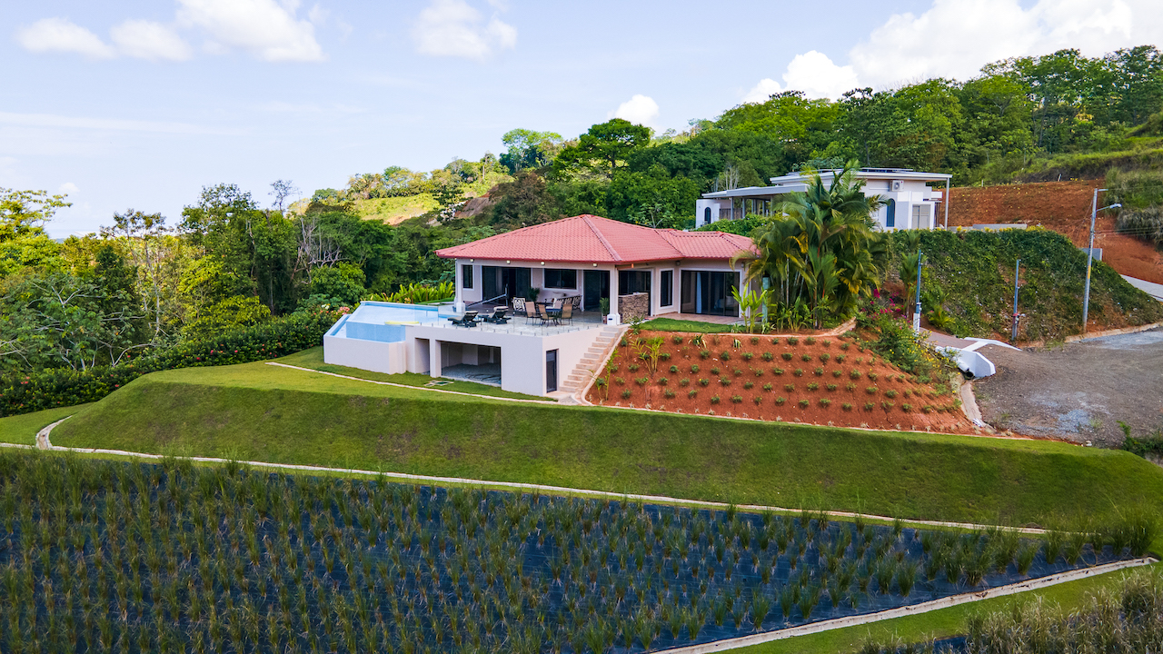 2 bed Single Family Homes For Sale in Ciudad Cortes, Puntarenas - thumb 2