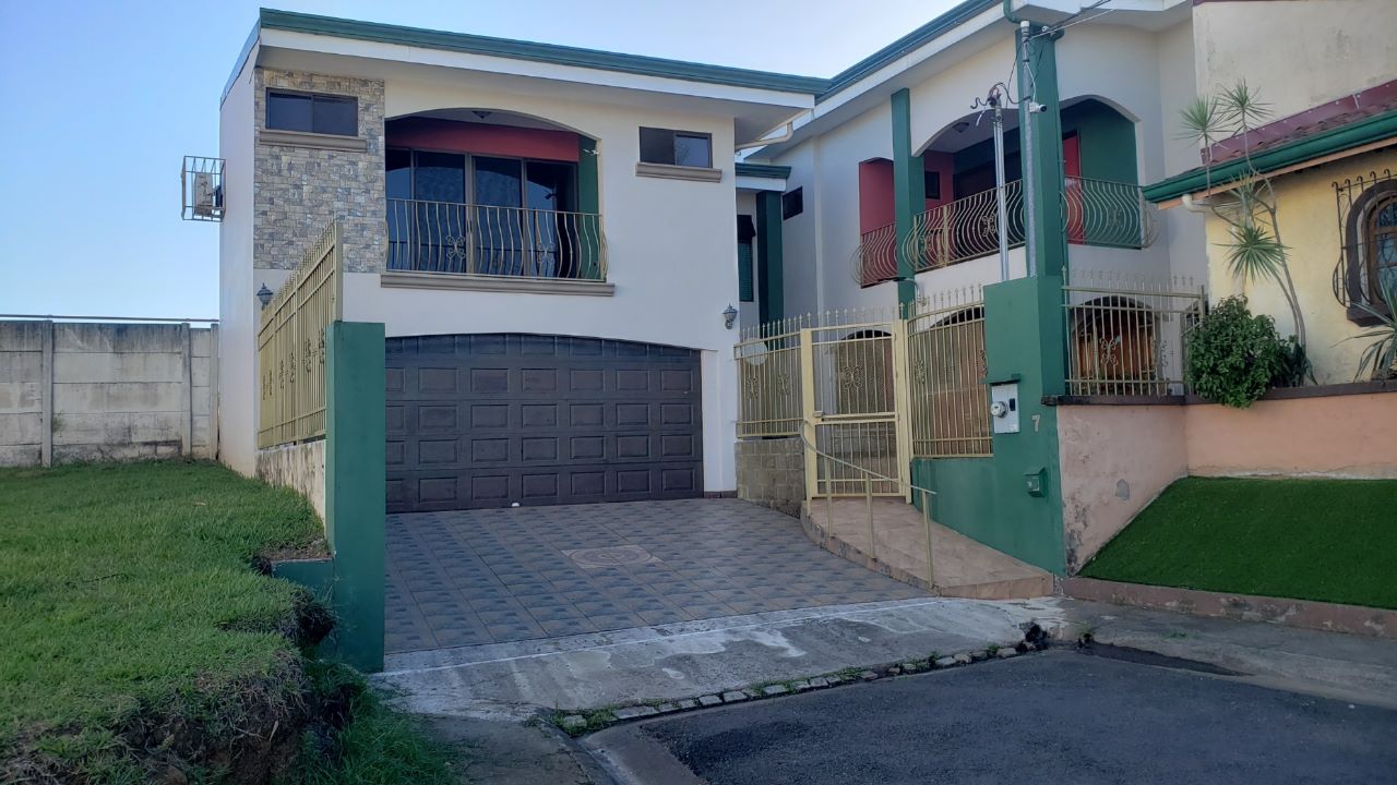 5 bed Single Family Homes For Sale in Grecia, Alajuela - thumb 10