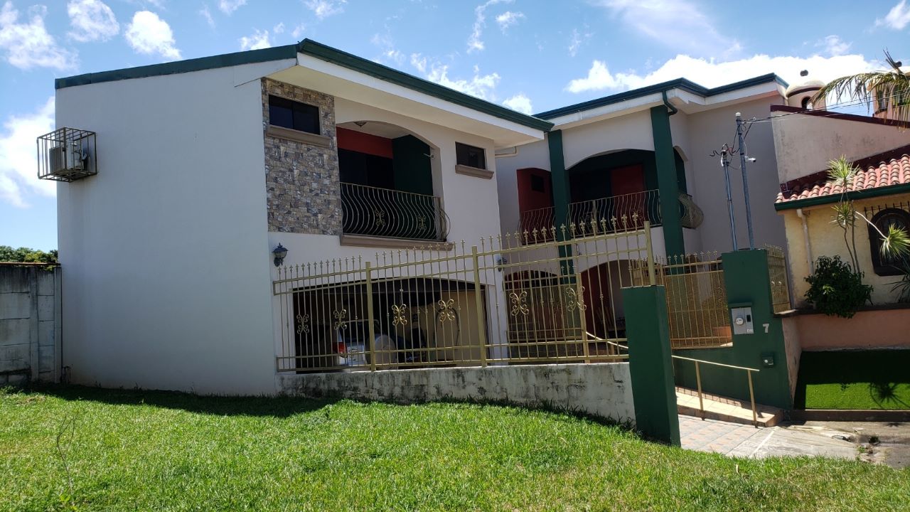 5 bed Single Family Homes For Sale in Grecia, Alajuela - thumb 11