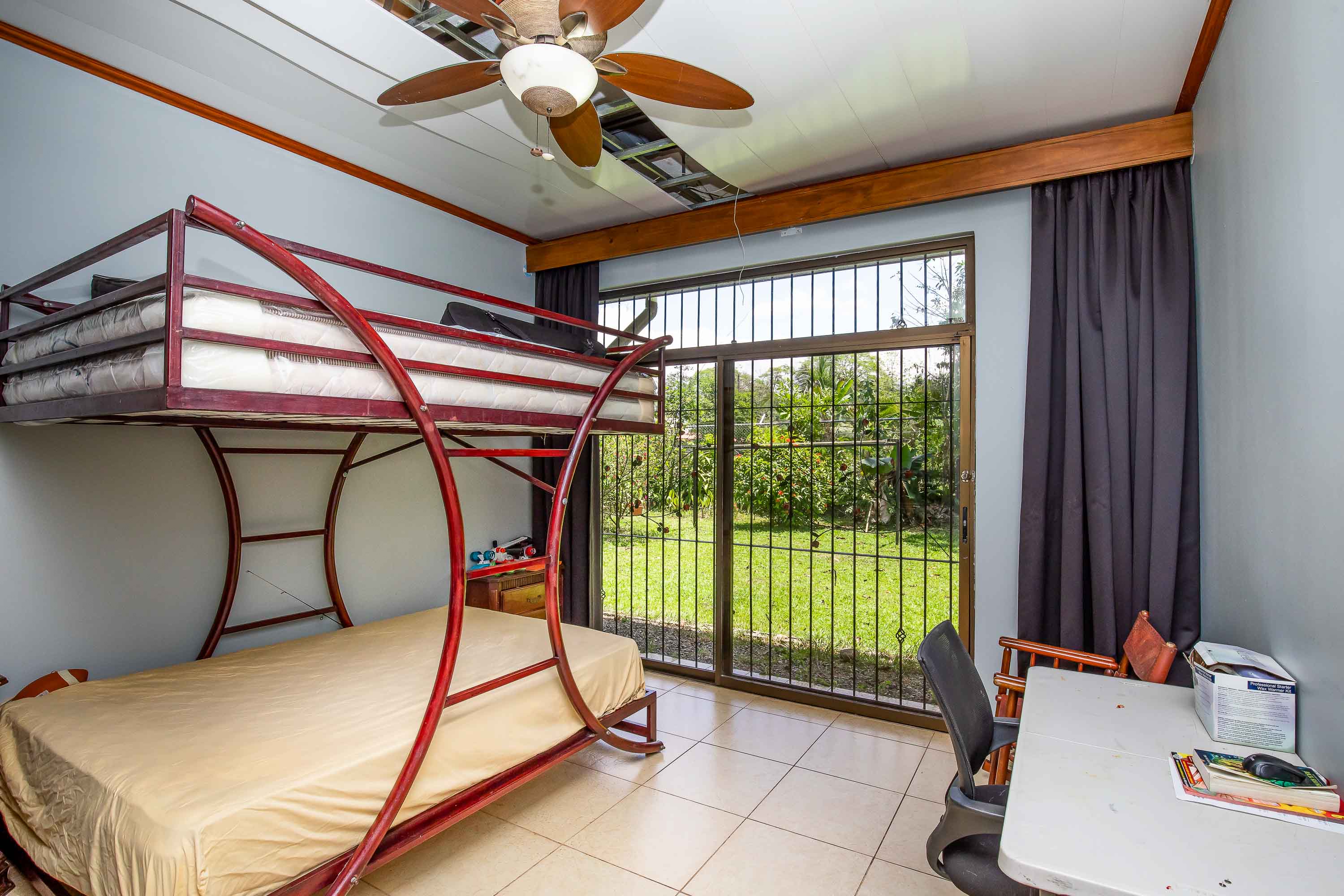 4 bed Single Family Homes For Sale in Quepos, Puntarenas - thumb 15