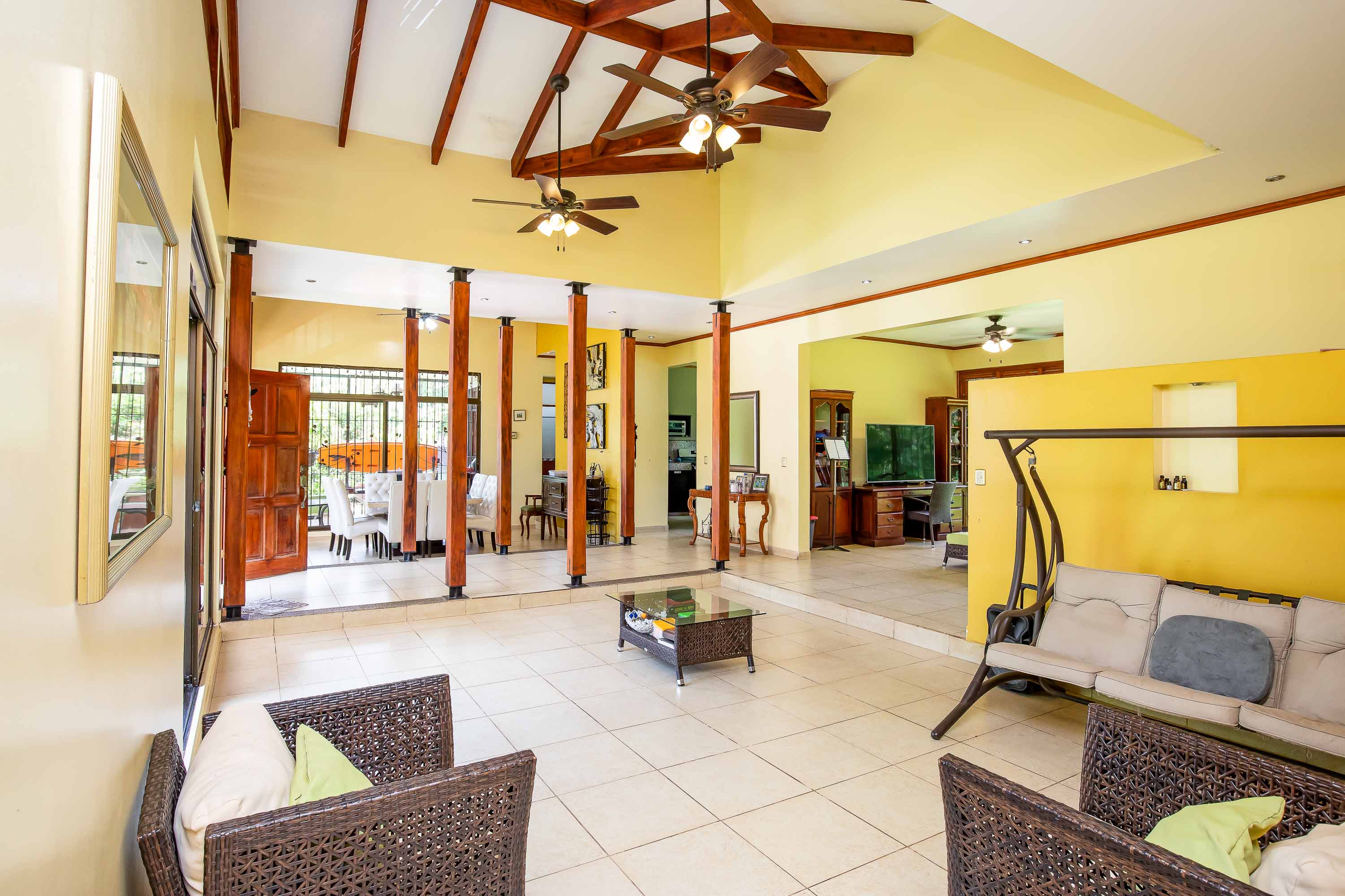 4 bed Single Family Homes For Sale in Quepos, Puntarenas - thumb 5