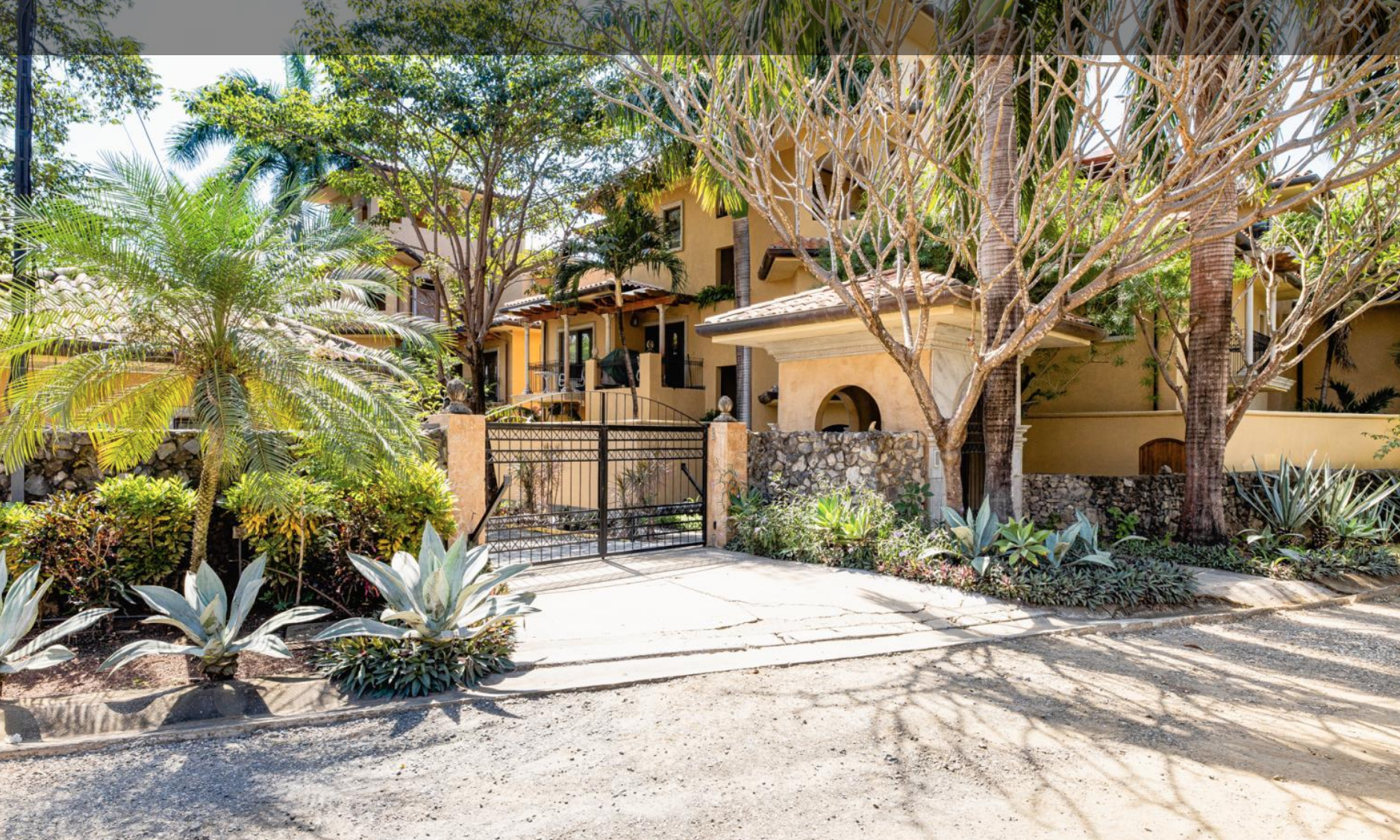 2 bed Condo For Sale in Tamarindo, Guanacaste - thumb 1