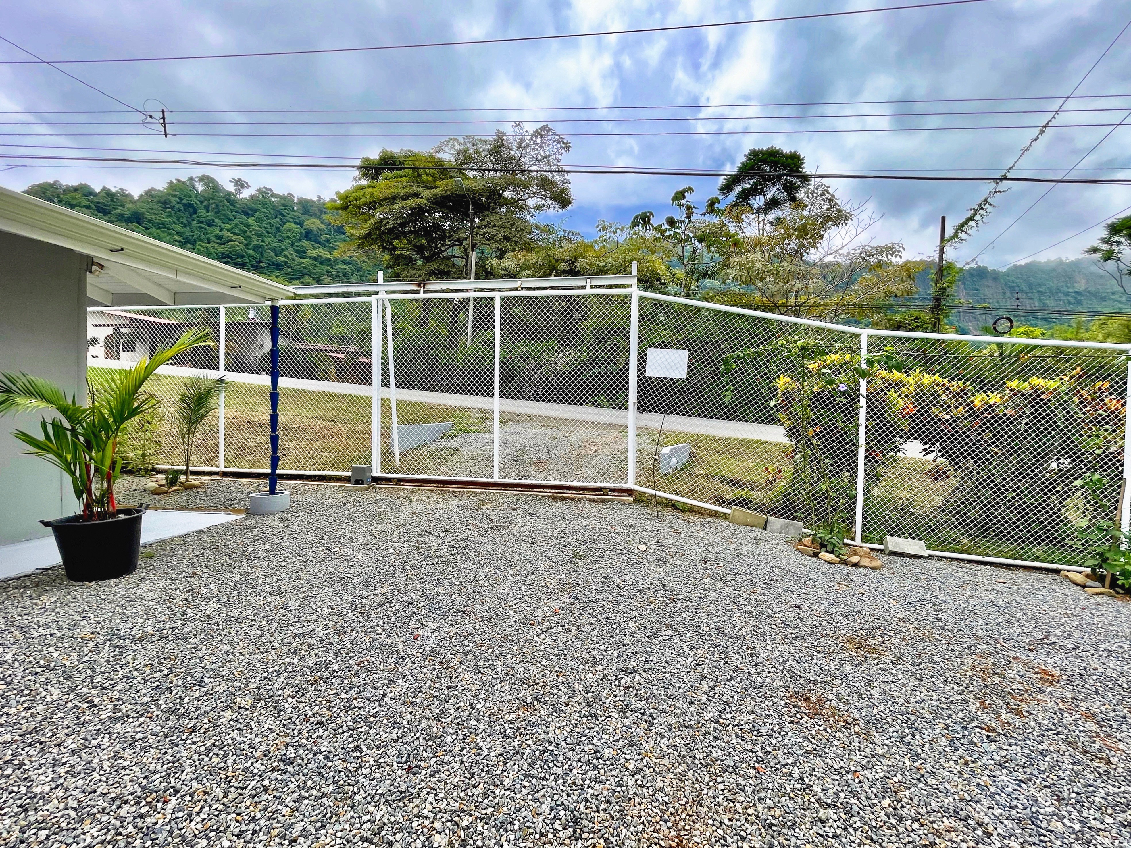 2 bed Single Family Homes For Sale in Dominical, Puntarenas - thumb 4