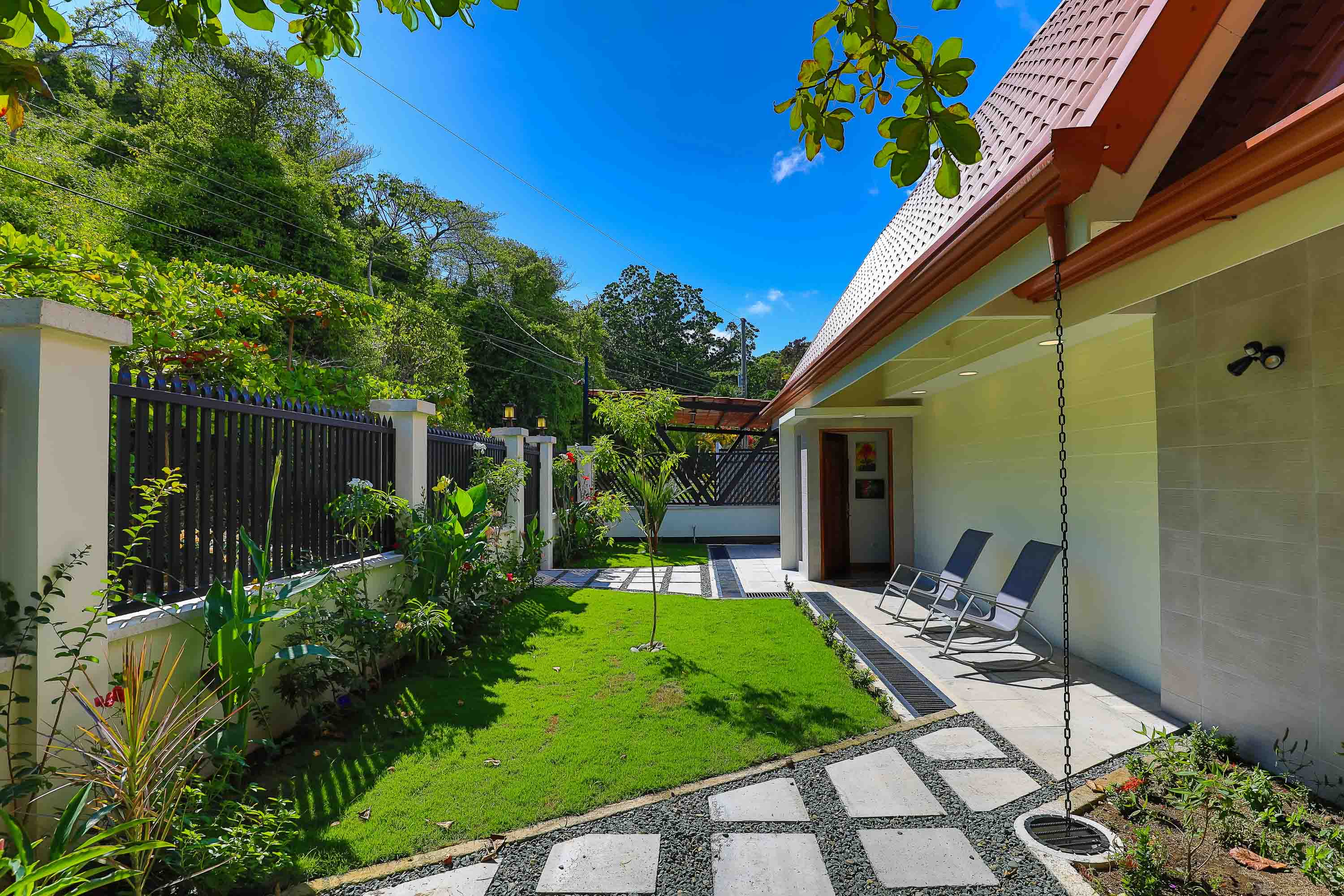 4 bed Single Family Homes For Sale in Manuel Antonio, Puntarenas - thumb 27