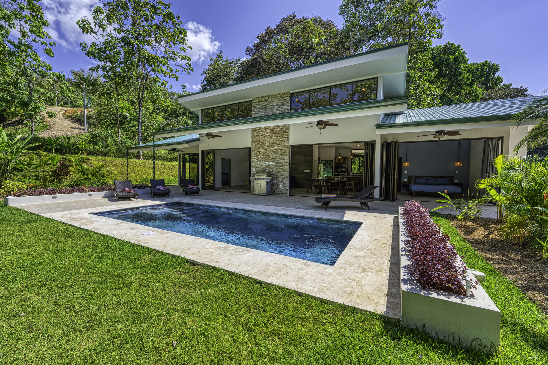 2 bed Single Family Homes For Sale in Dominical, Puntarenas - thumb 24