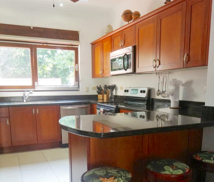 2 bed Apartment For Sale in Jaco, Puntarenas - thumb 3