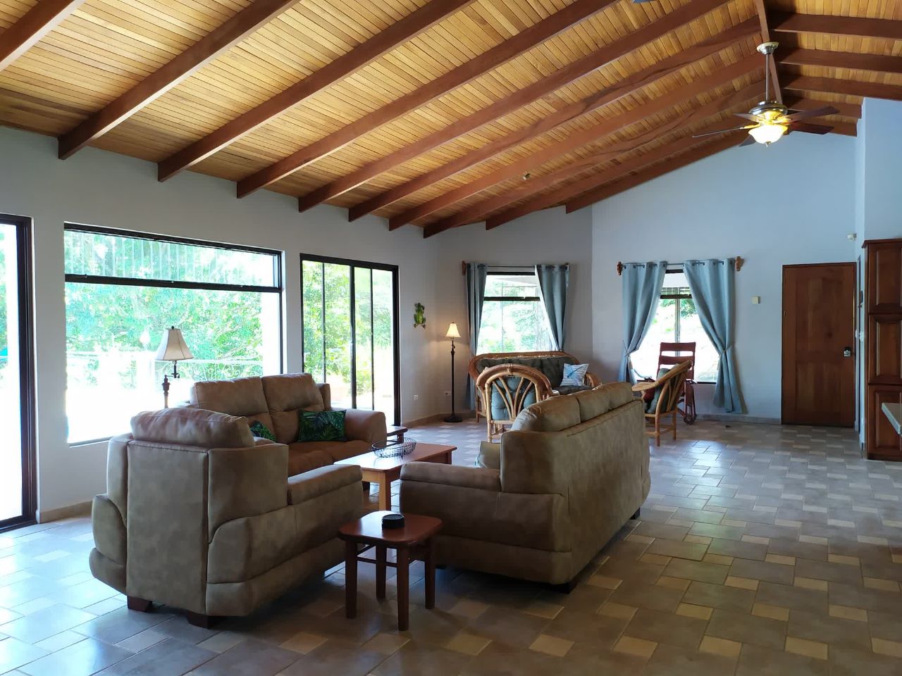 4 bed Single Family Homes For Sale in Atenas, Alajuela - thumb 11