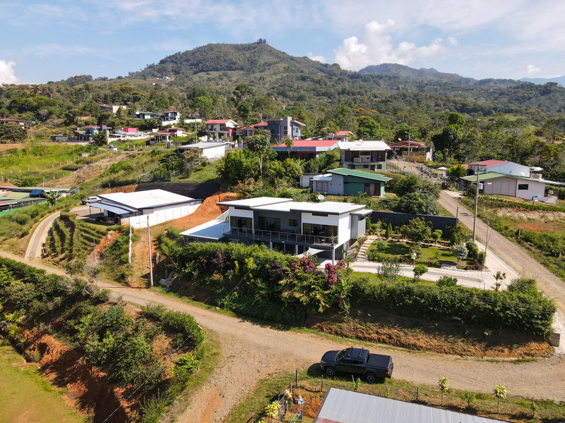 3 bed Single Family Homes For Sale in Perez Zeledon, San Jose - 1