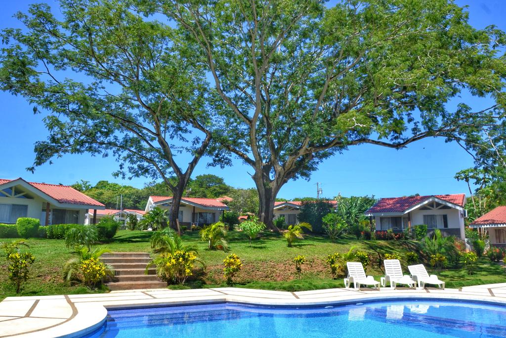 1 bed Single Family Homes For Sale in Playa Lagarto, Guanacaste - thumb 1
