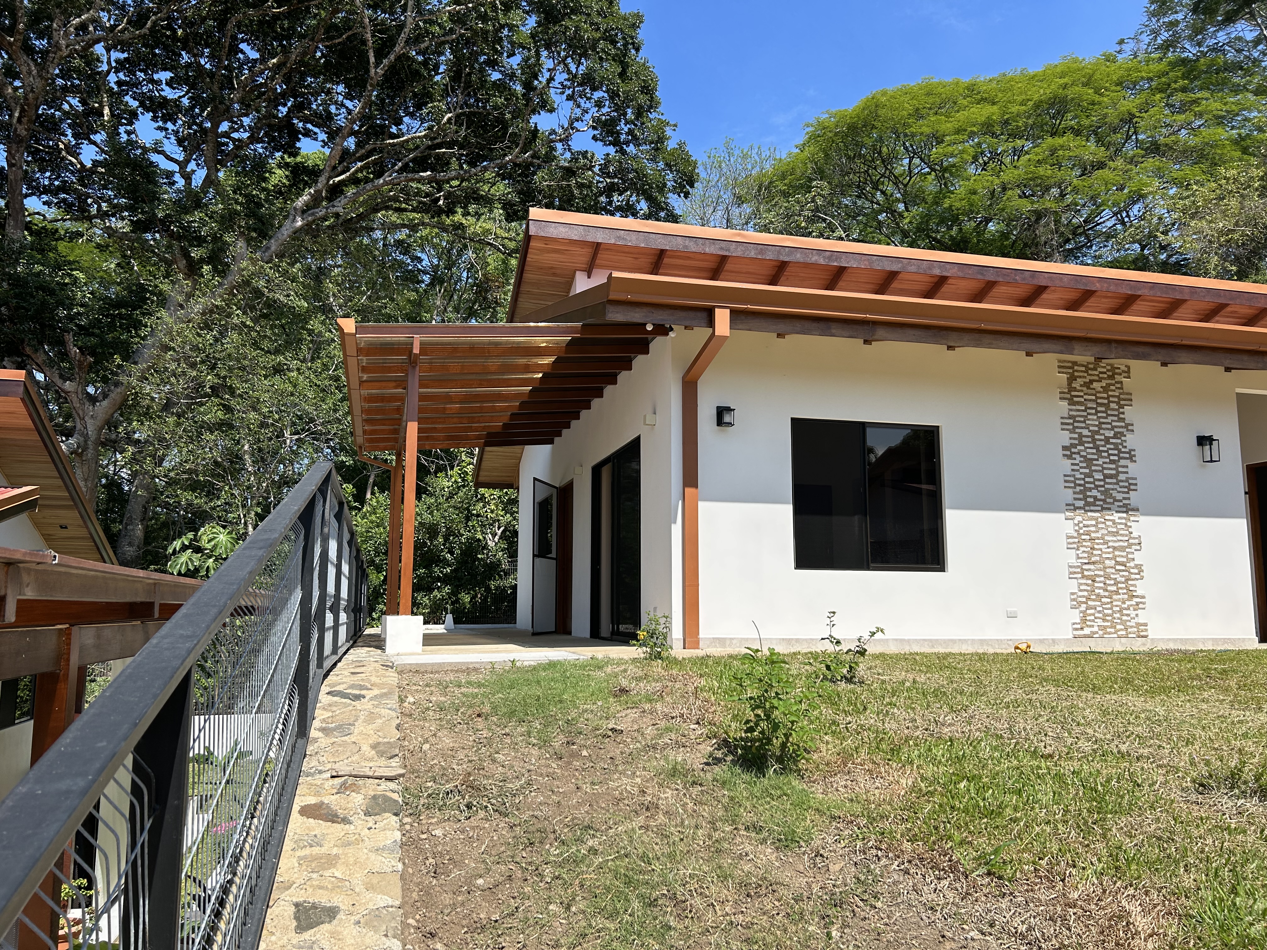 3 bed Single Family Homes For Sale in Atenas, Alajuela - thumb 1