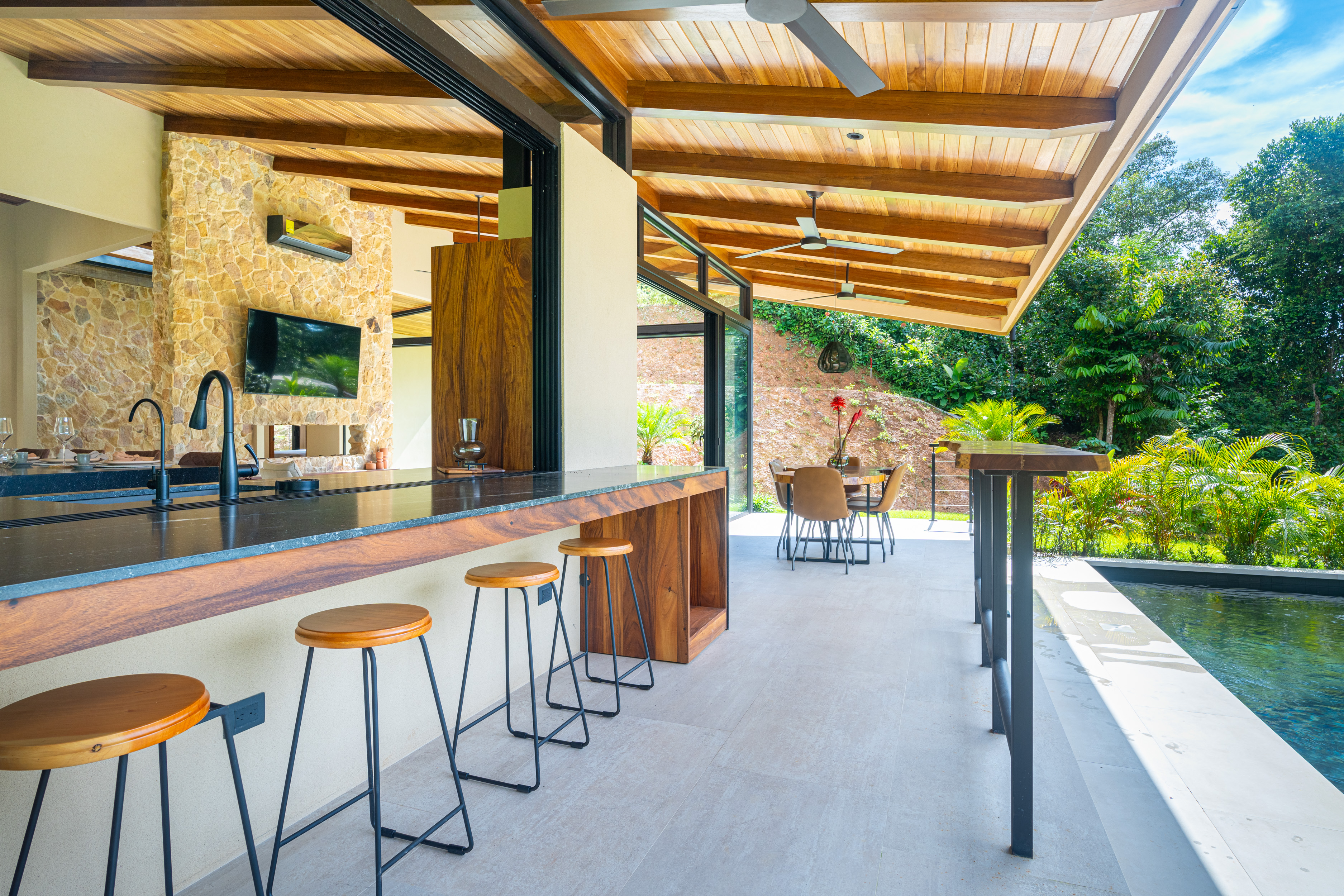 3 bed Single Family Homes For Sale in Ojochal, Puntarenas - thumb 11