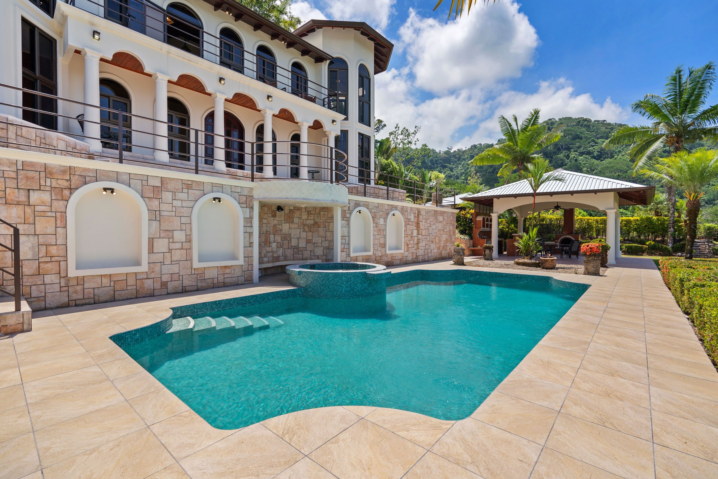 7 bed Single Family Homes For Sale in Ojochal, Puntarenas - thumb 10