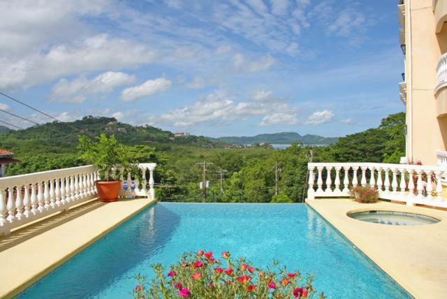 1 bed Condo For Sale in Playa Flamingo, Guanacaste - thumb 9