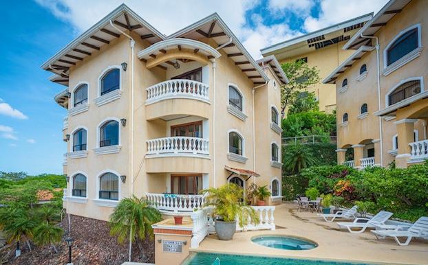 1 bed Condo For Sale in Playa Flamingo, Guanacaste - thumb 2