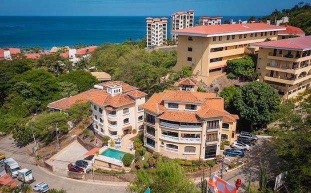 1 bed Condo For Sale in Playa Flamingo, Guanacaste - thumb 3