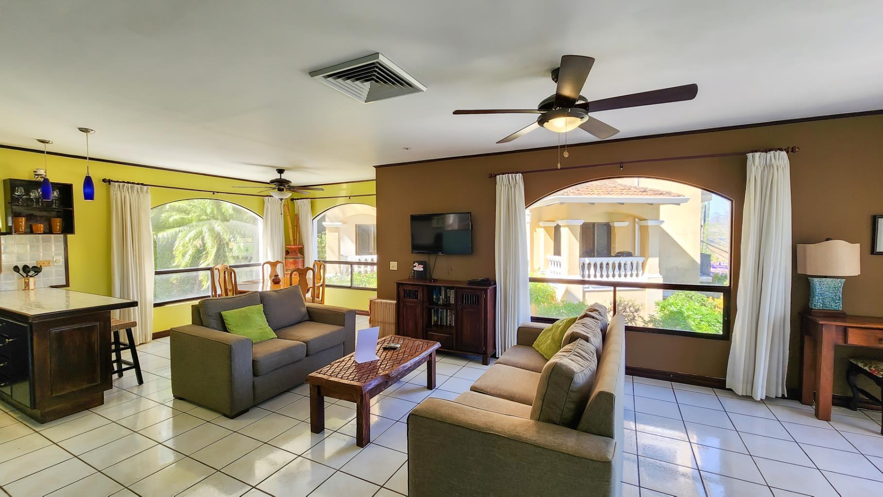 1 bed Condo For Sale in Playa Flamingo, Guanacaste - thumb 14